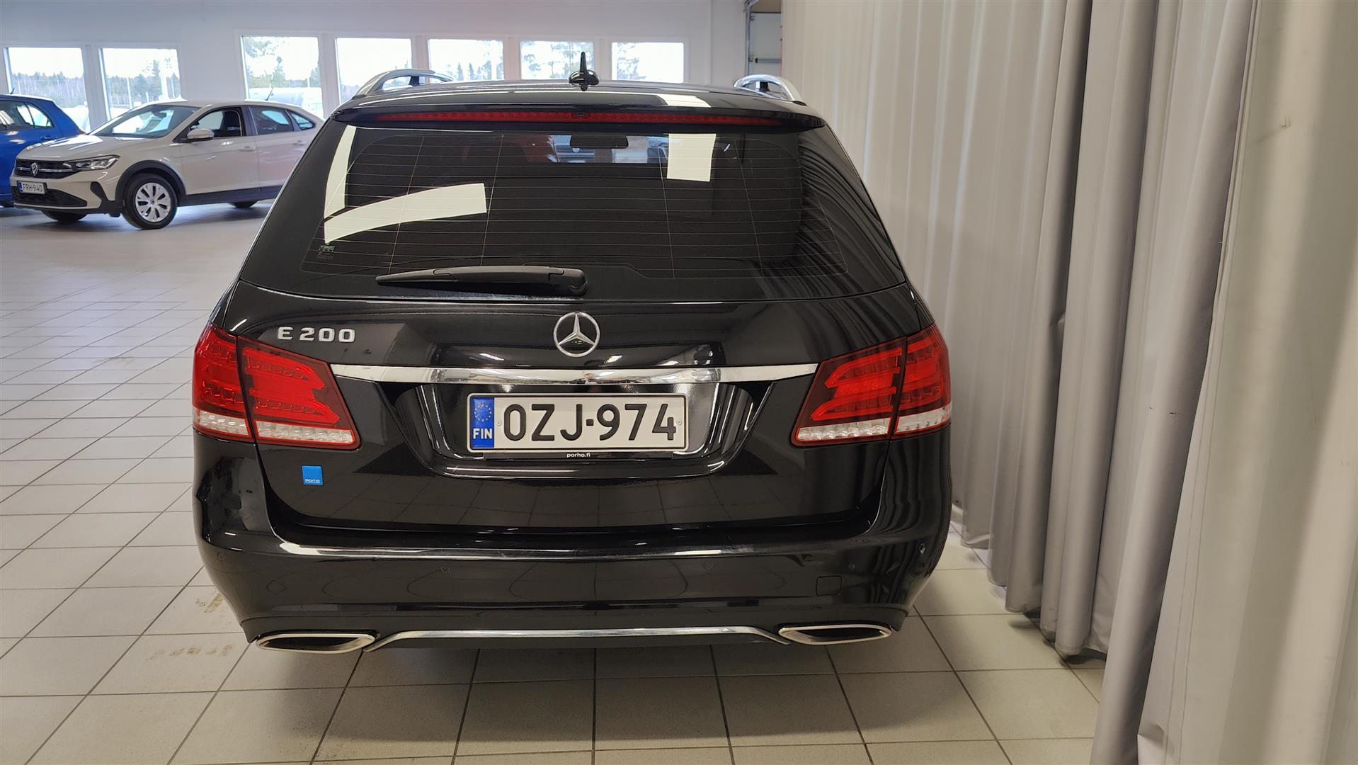 MERCEDES-BENZ E 2013