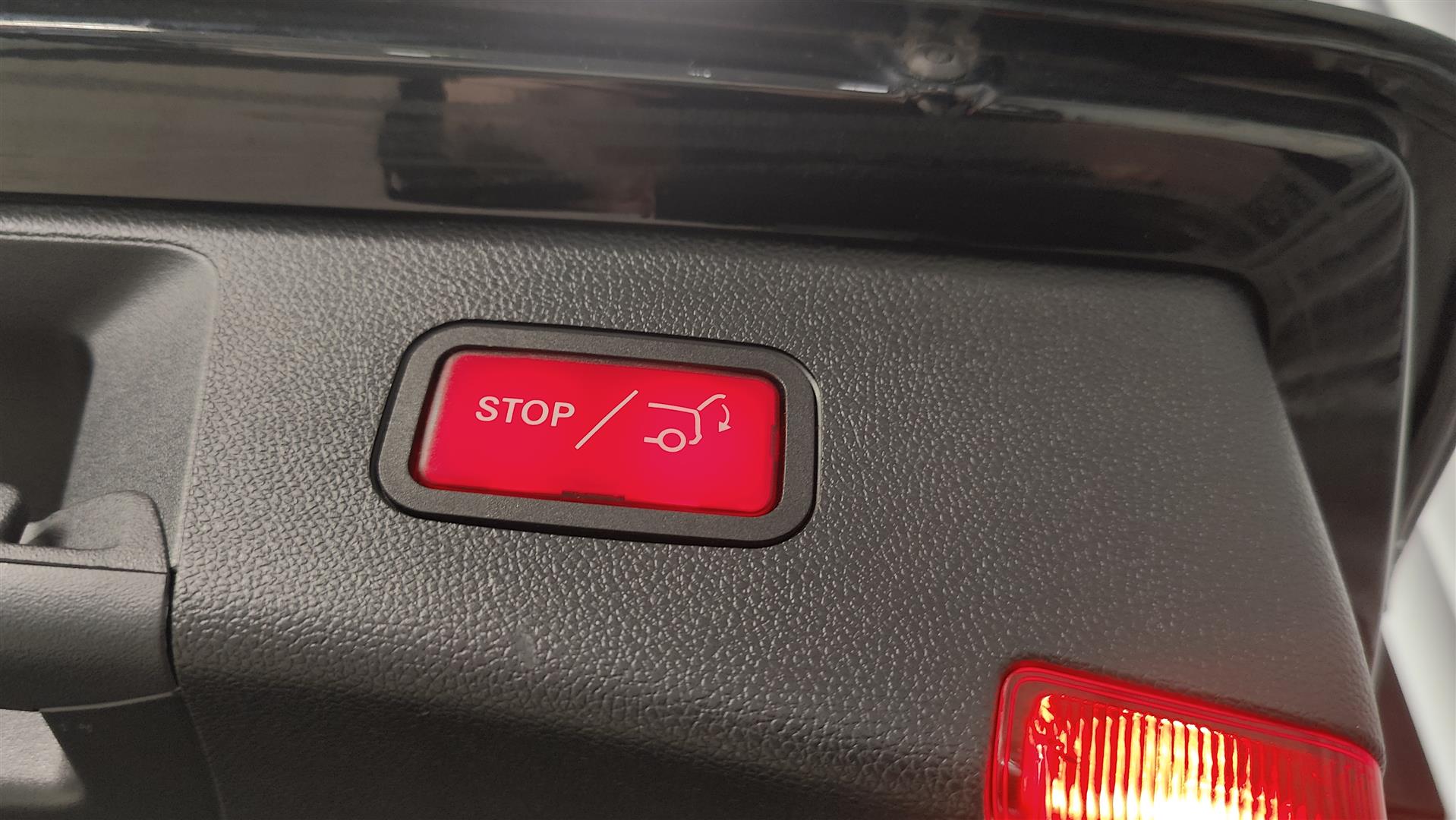 MERCEDES-BENZ E 2013