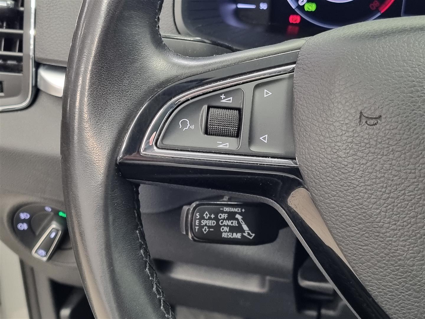 SKODA Karoq 2019