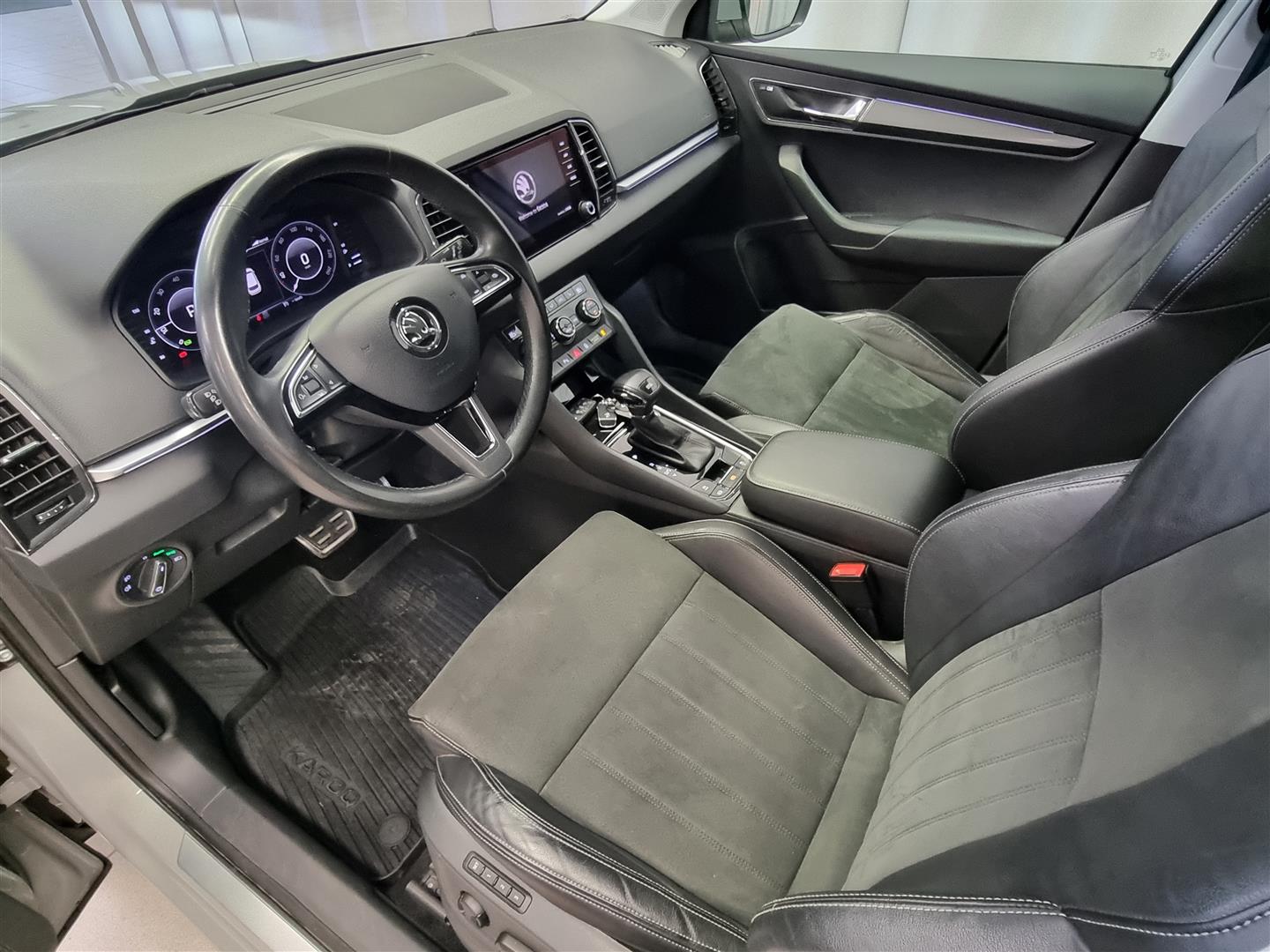 SKODA Karoq 2019