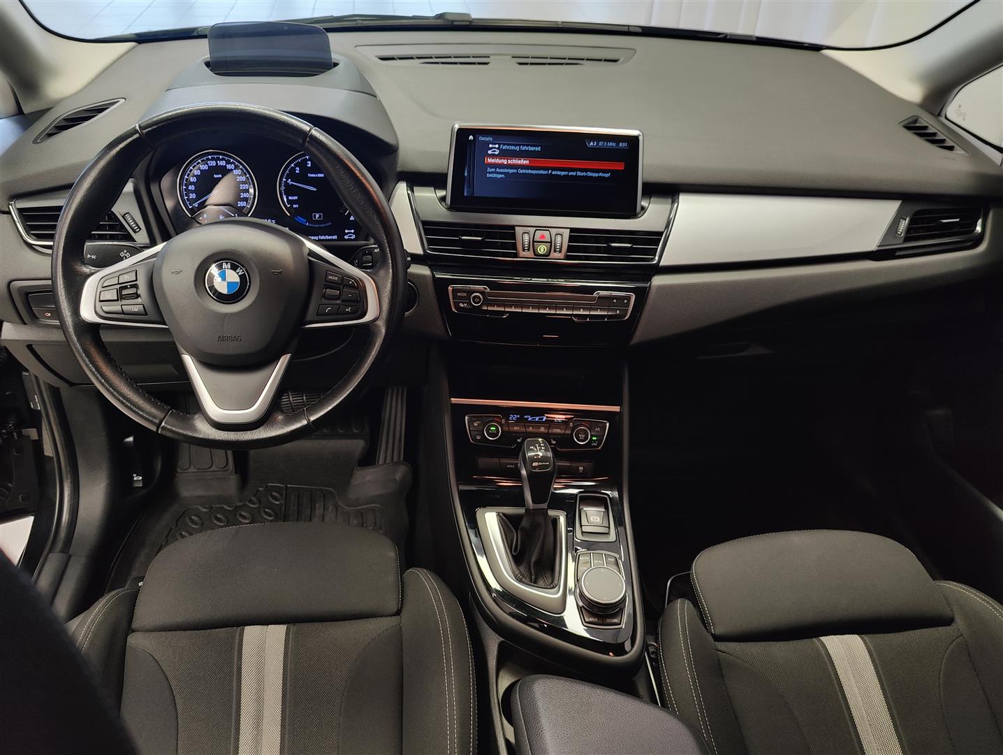 BMW 225 2019
