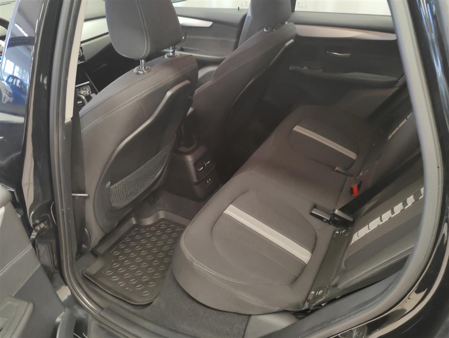 BMW 225 2019