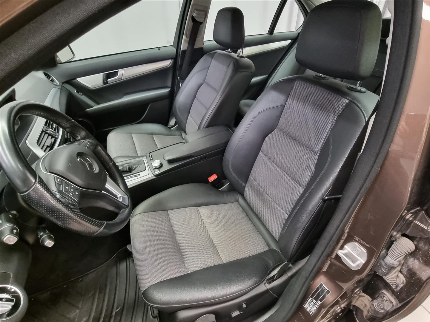 MERCEDES-BENZ C 2013