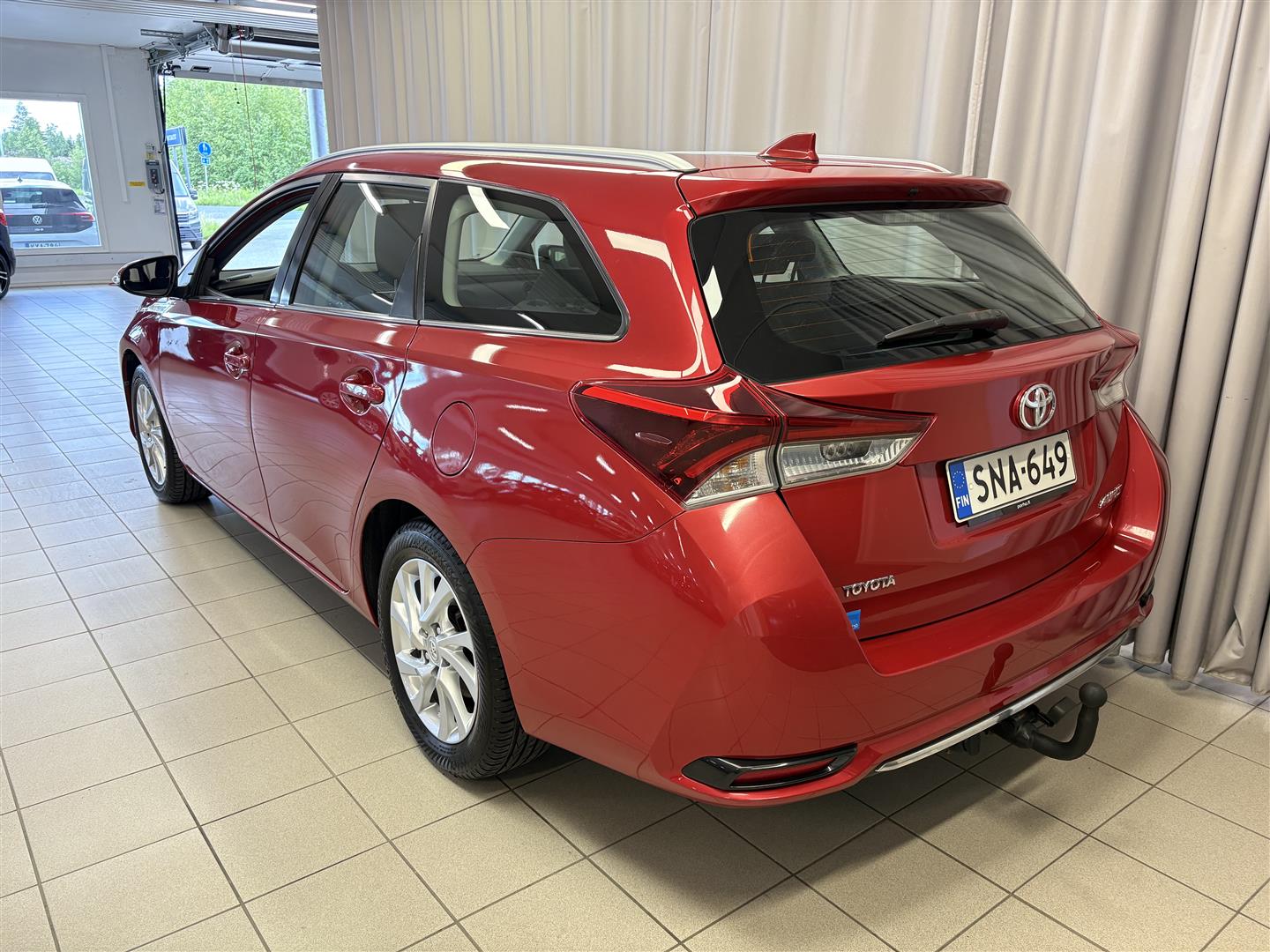 TOYOTA Auris 2016