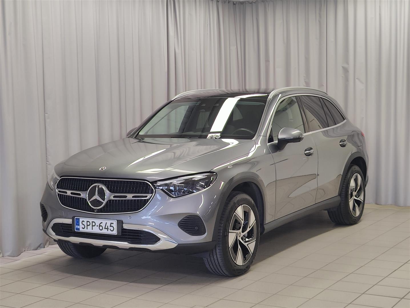 MERCEDES-BENZ GLC 2023