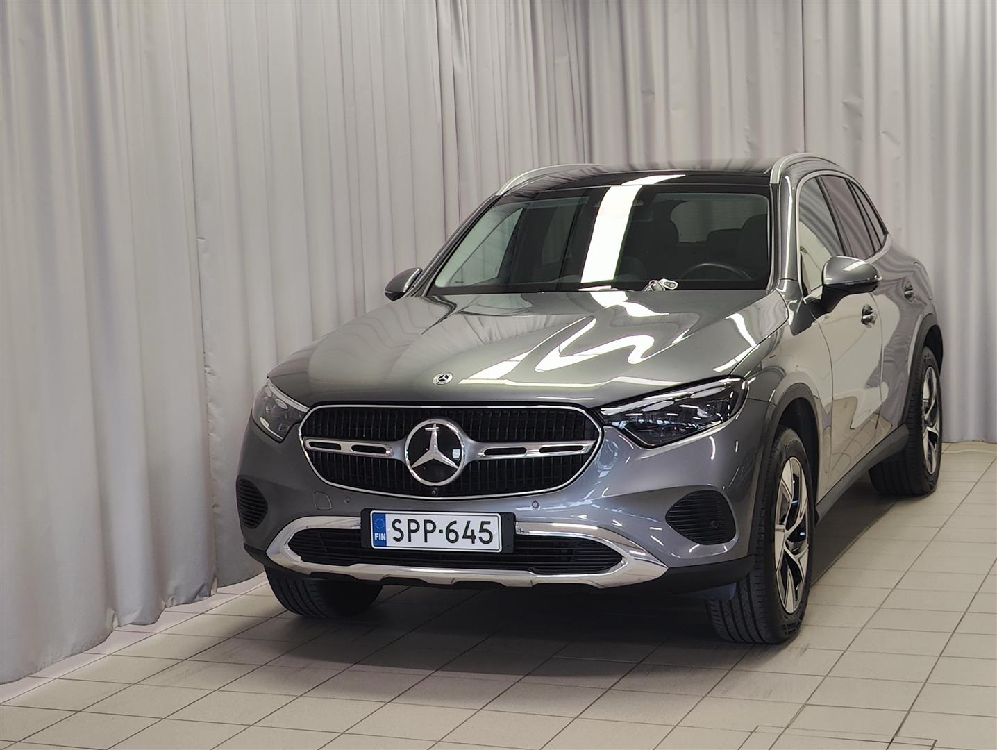 MERCEDES-BENZ GLC 2023