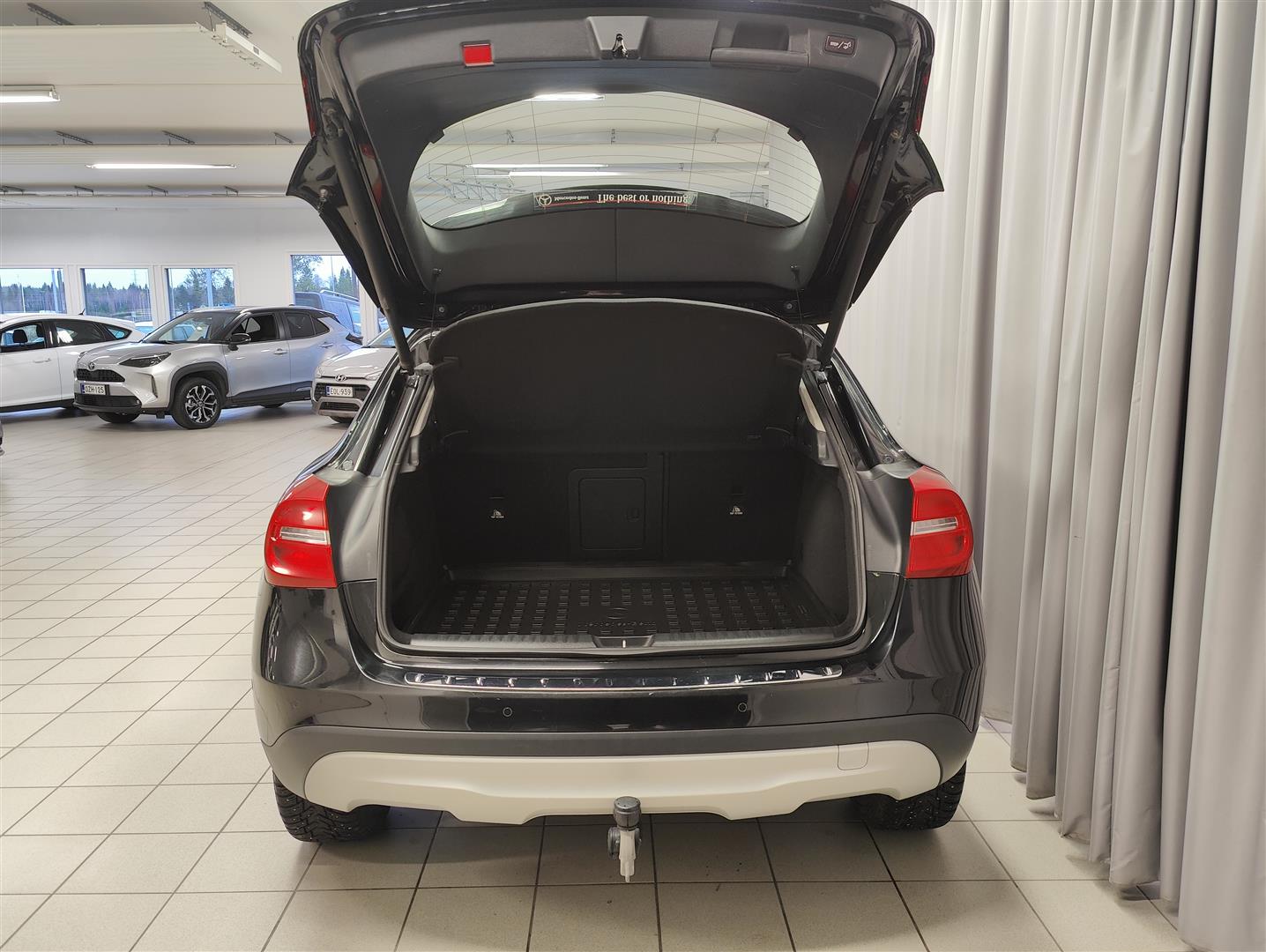 MERCEDES-BENZ GLA 2015