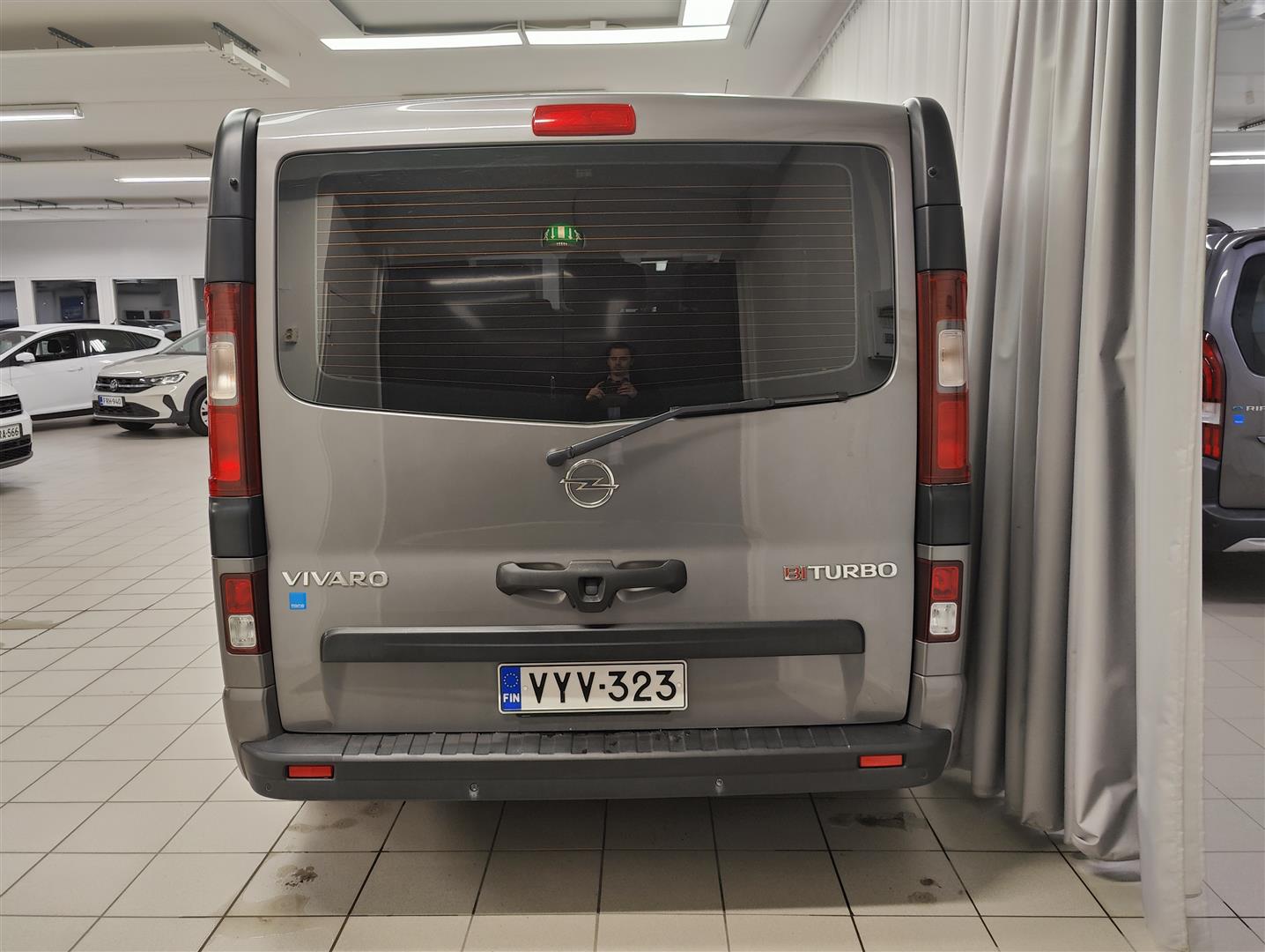 OPEL Vivaro 2016