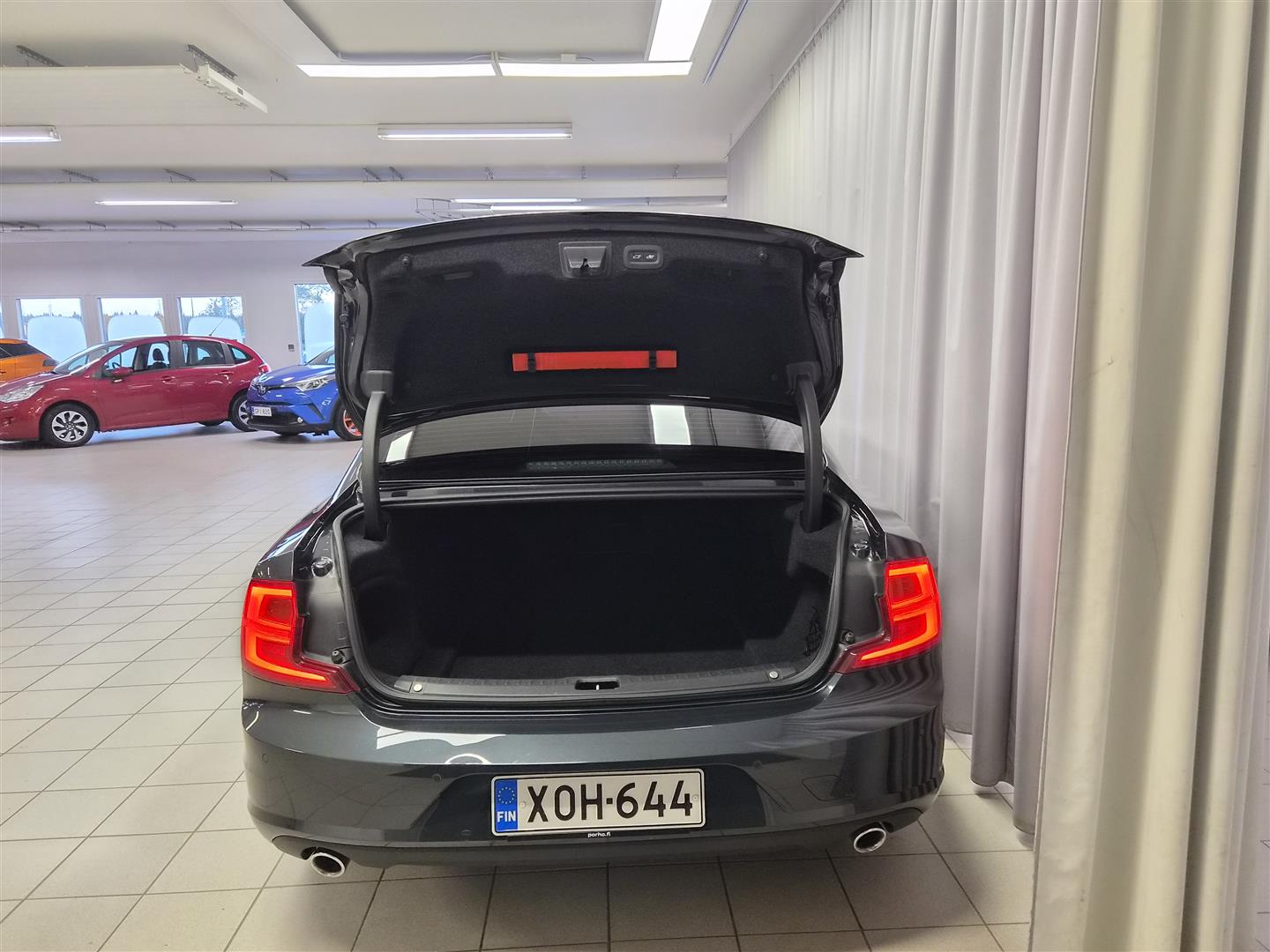 VOLVO S90 2017