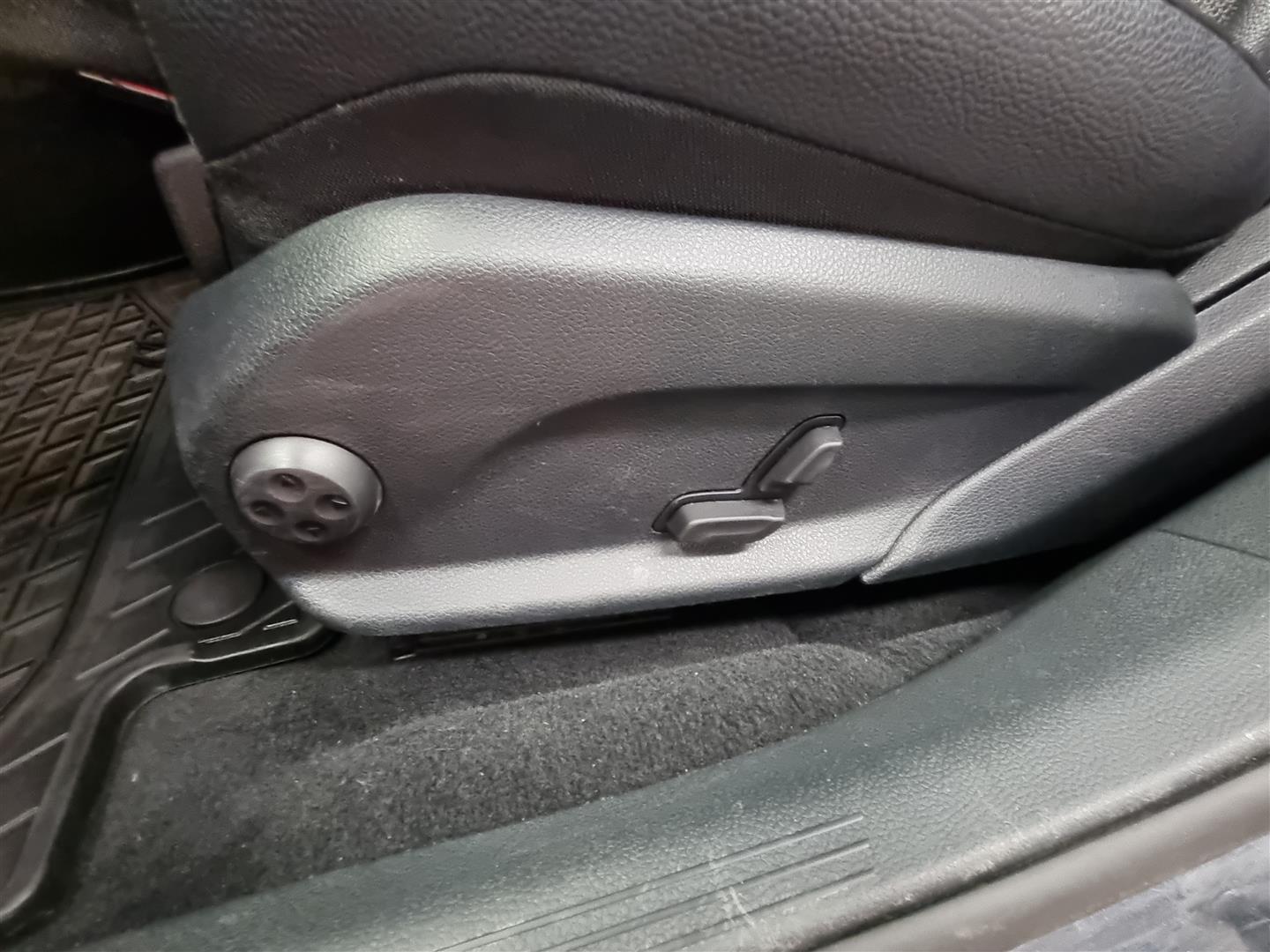 MERCEDES-BENZ E 2018