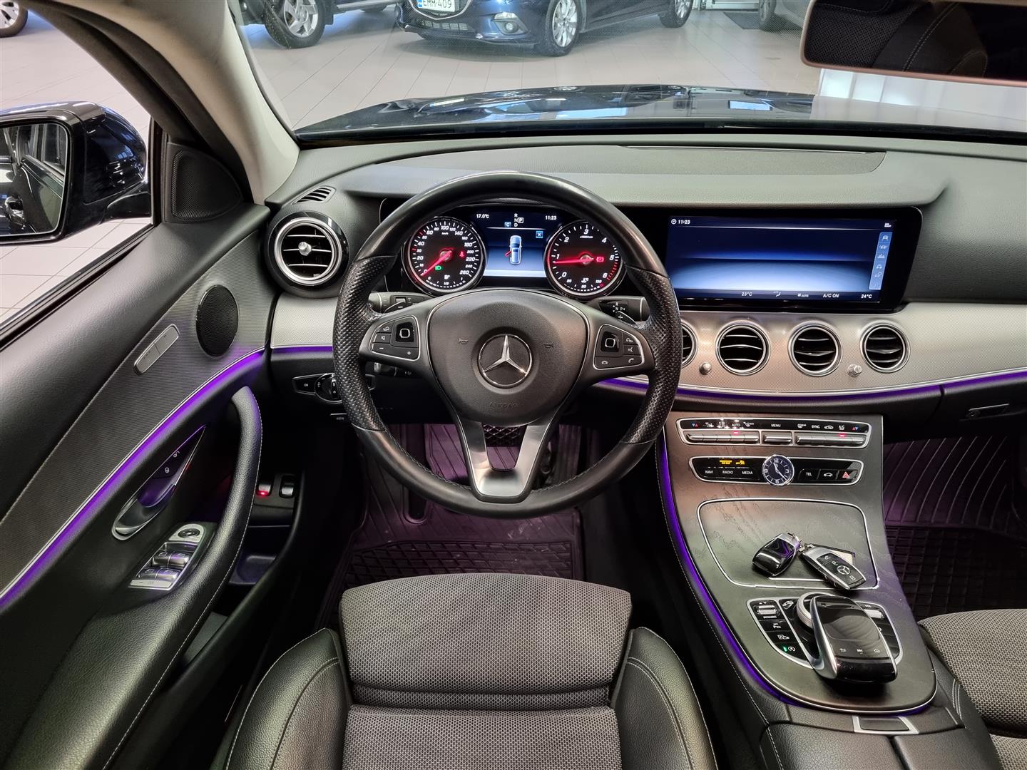 MERCEDES-BENZ E 2018