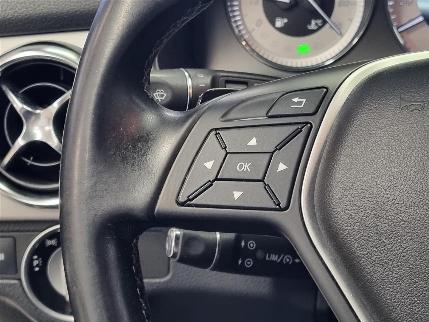 MERCEDES-BENZ GLK 2012