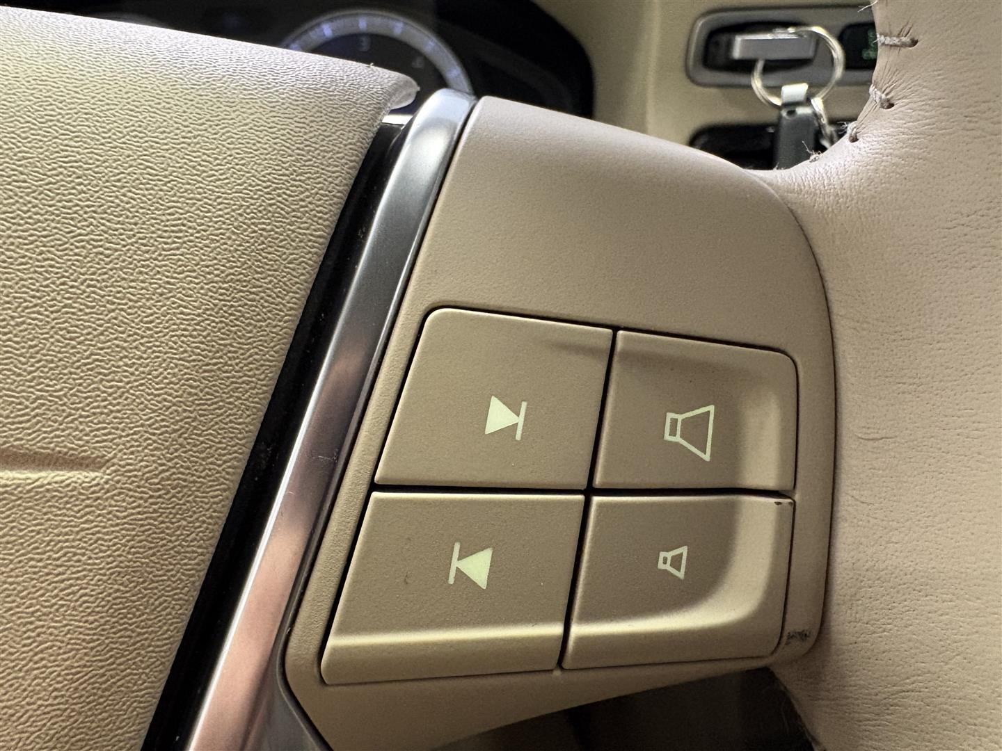 VOLVO S80 2010