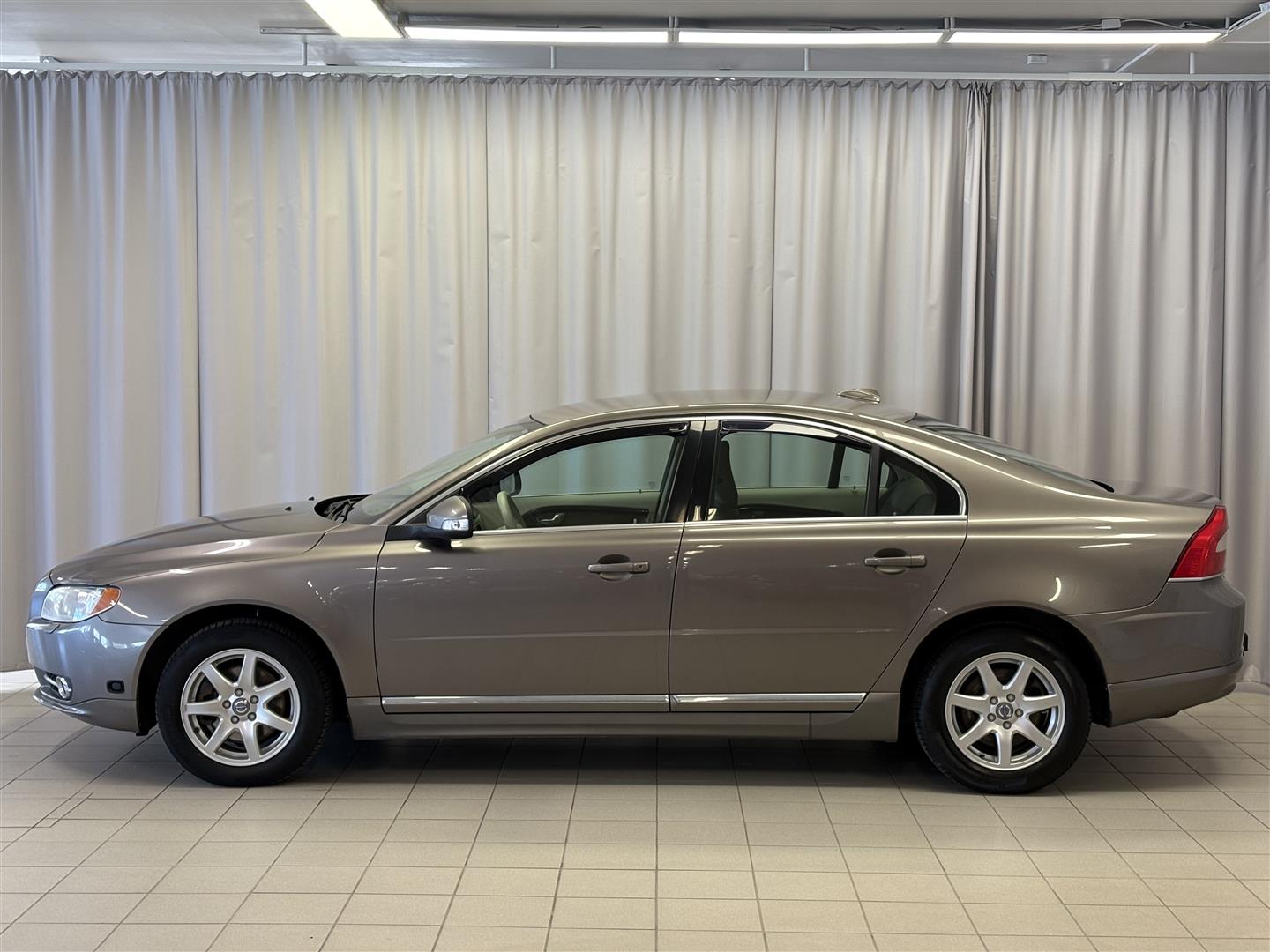 VOLVO S80 2010