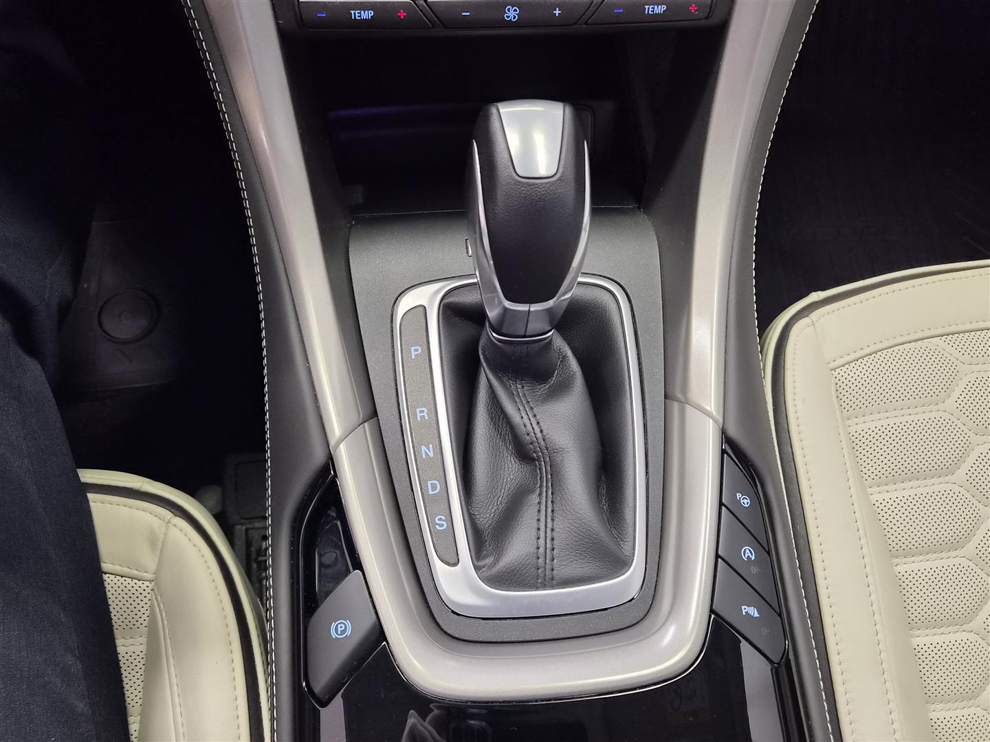 FORD Mondeo 2019