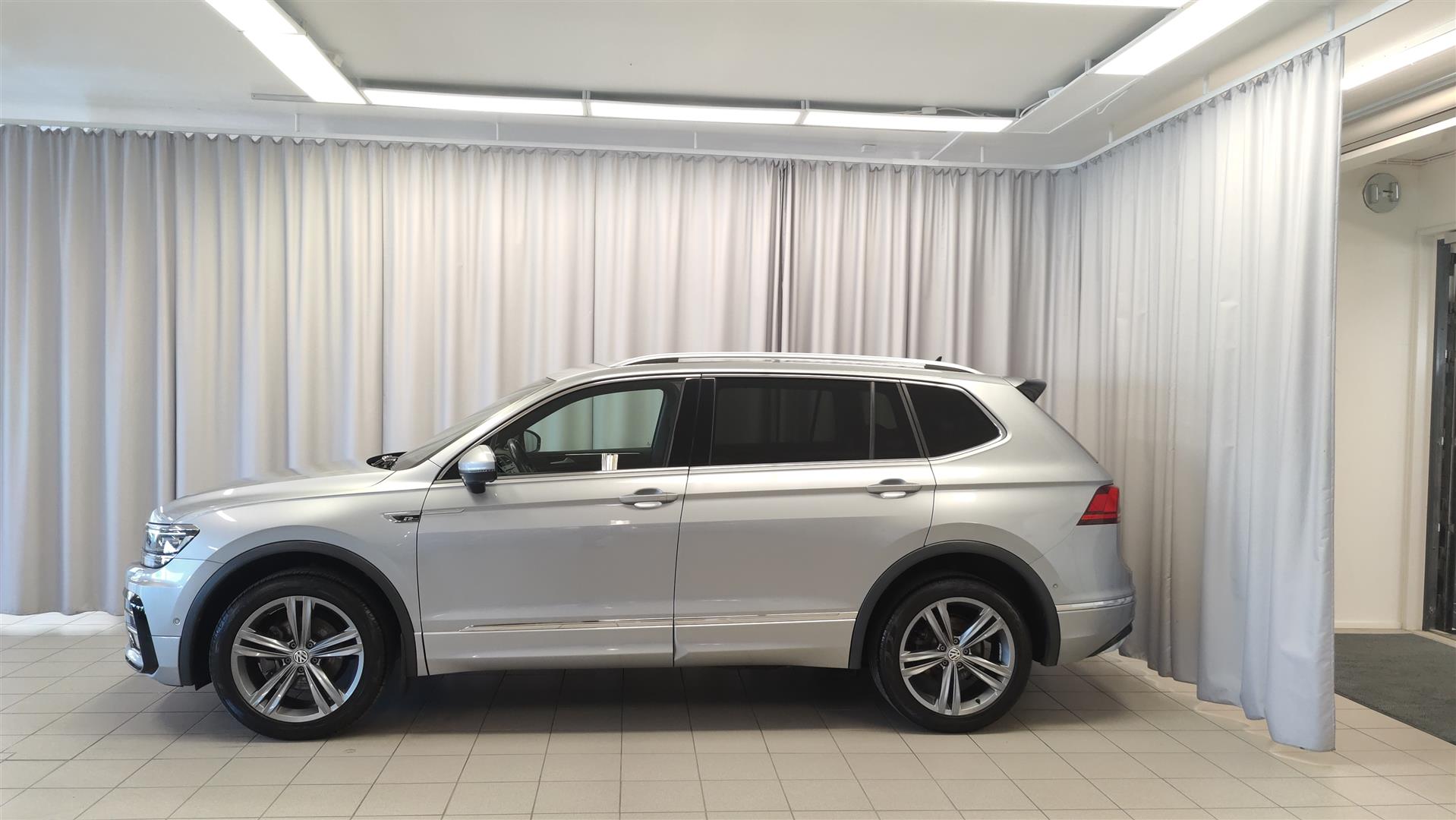 VOLKSWAGEN Tiguan Allspace 2020