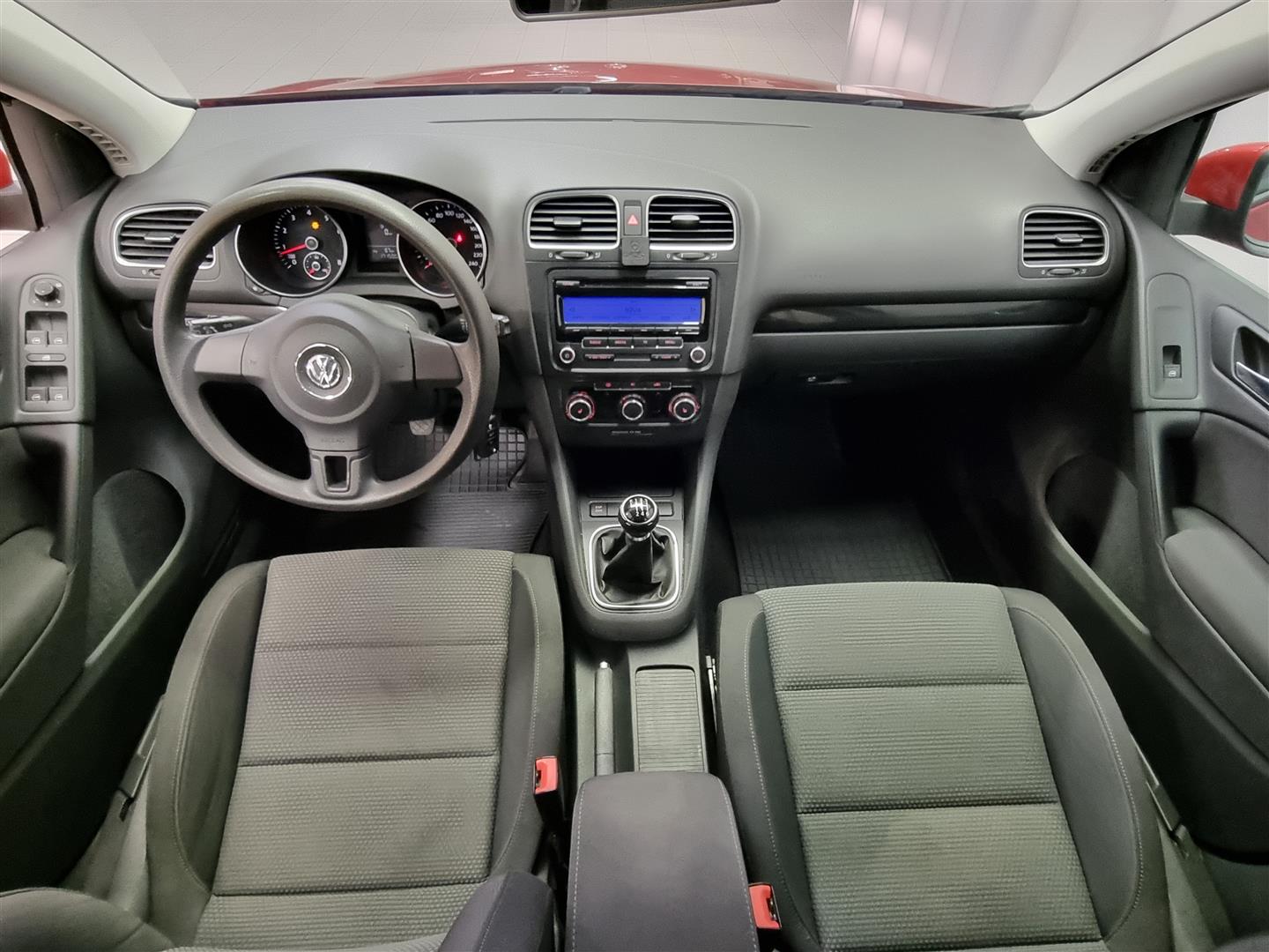 VOLKSWAGEN Golf 2010