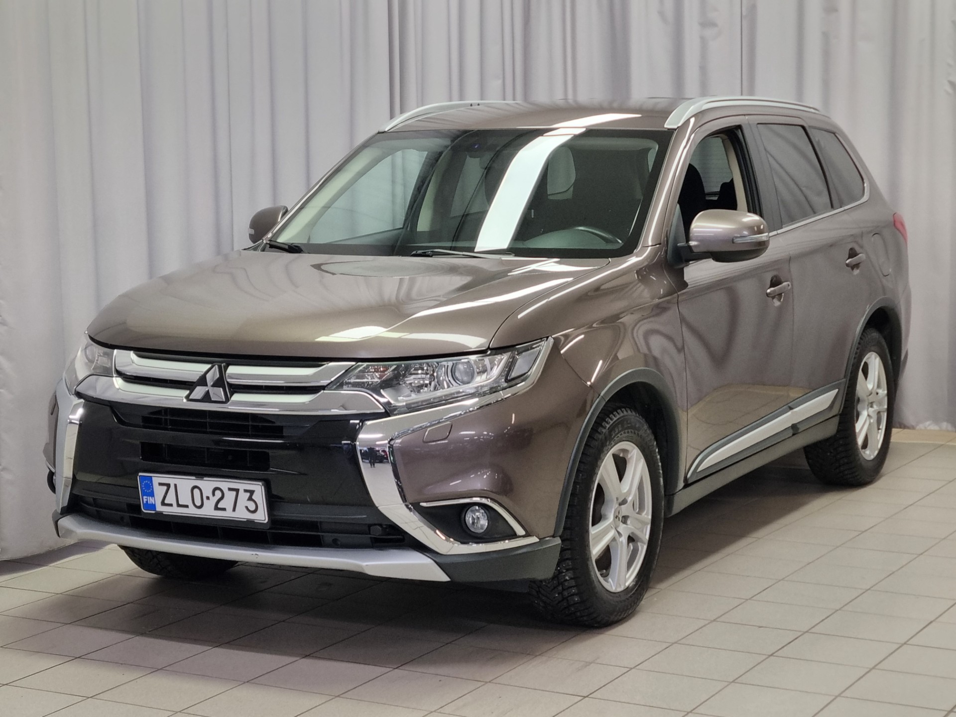 MITSUBISHI Outlander 2017