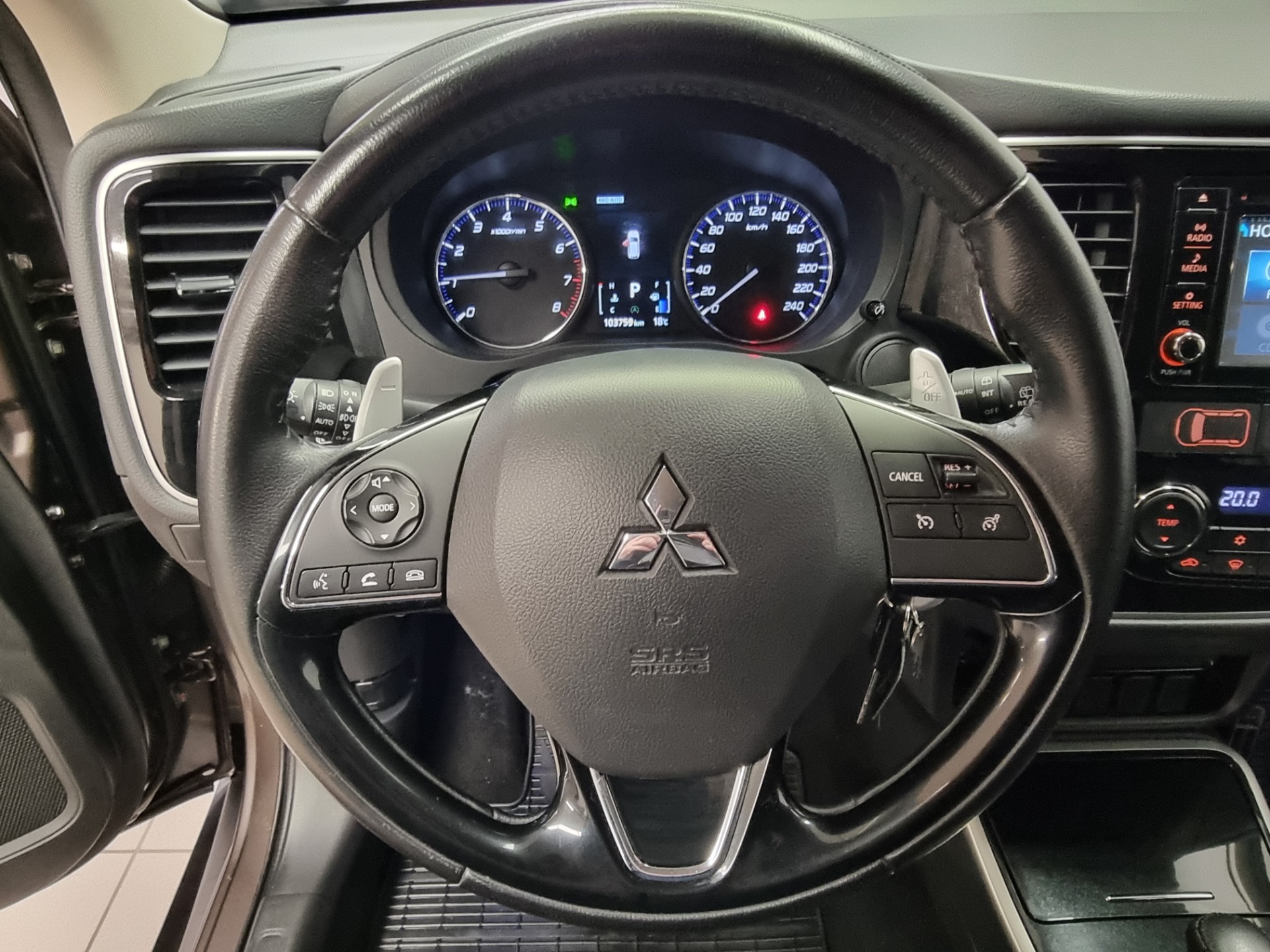 MITSUBISHI Outlander 2017