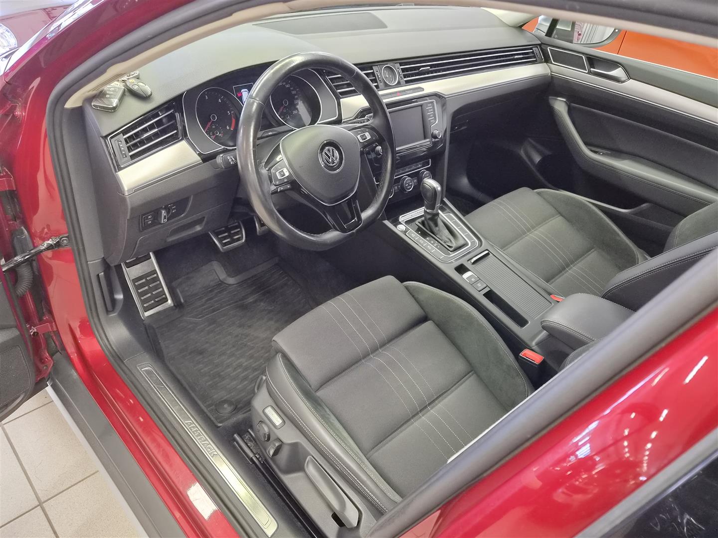 VOLKSWAGEN Passat 2015