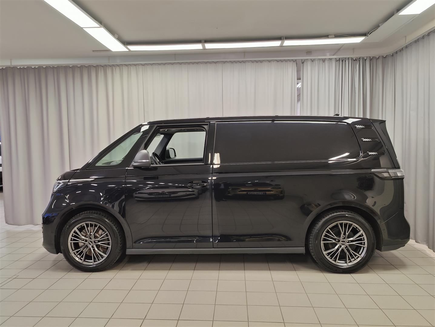 VOLKSWAGEN ID. Buzz Cargo 2023