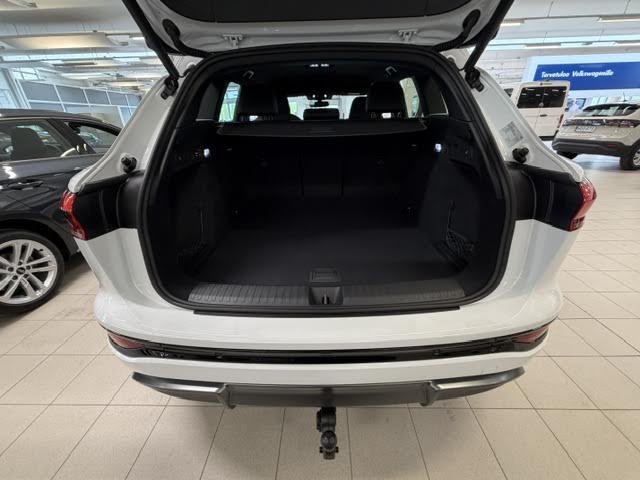 Audi Q6 e-tron 2026