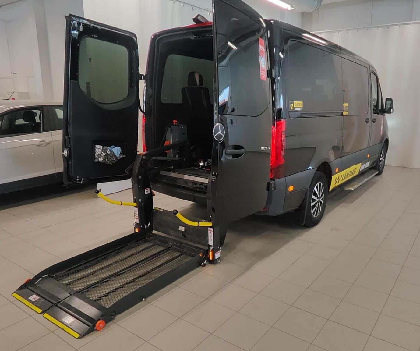 Mercedes-Benz Sprinter 2025