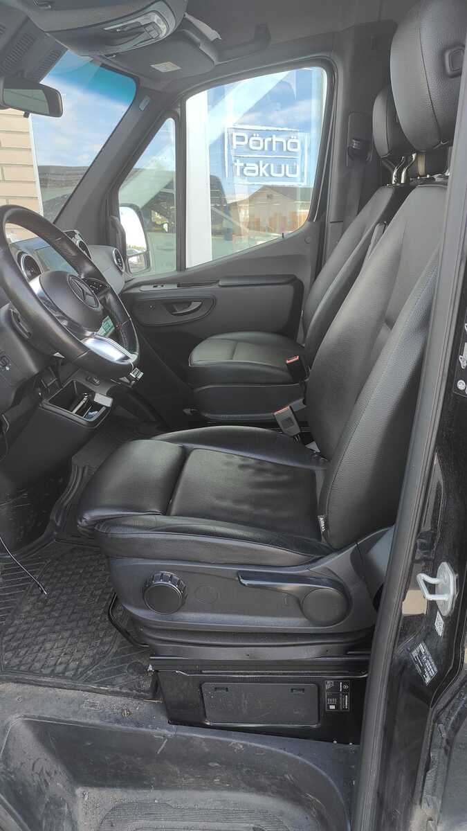 Mercedes-Benz Sprinter 2025