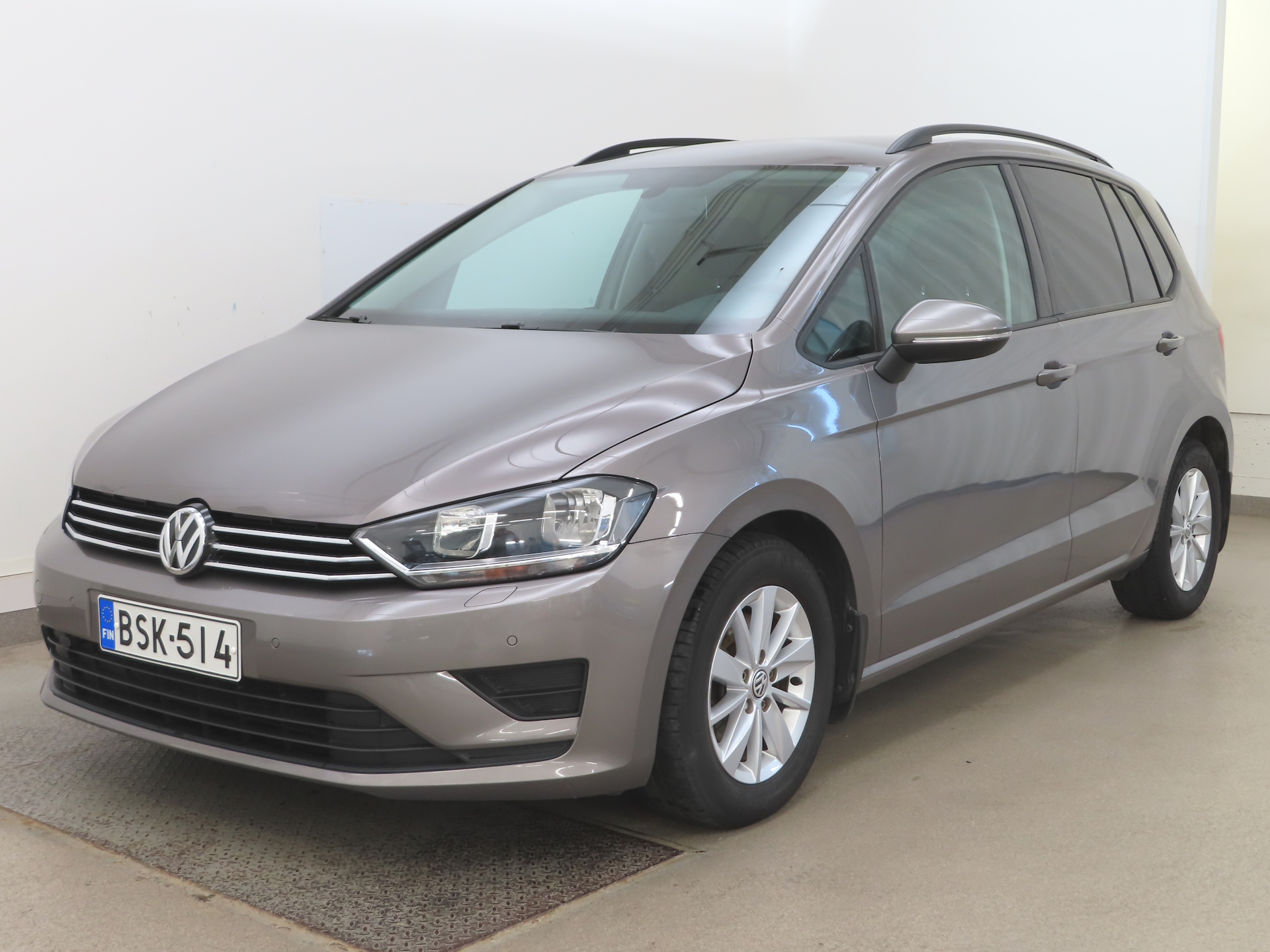 VOLKSWAGEN Golf Sportsvan 2015