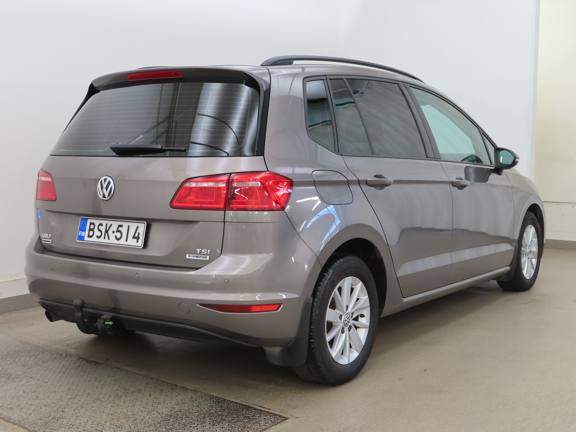 VOLKSWAGEN Golf Sportsvan 2015