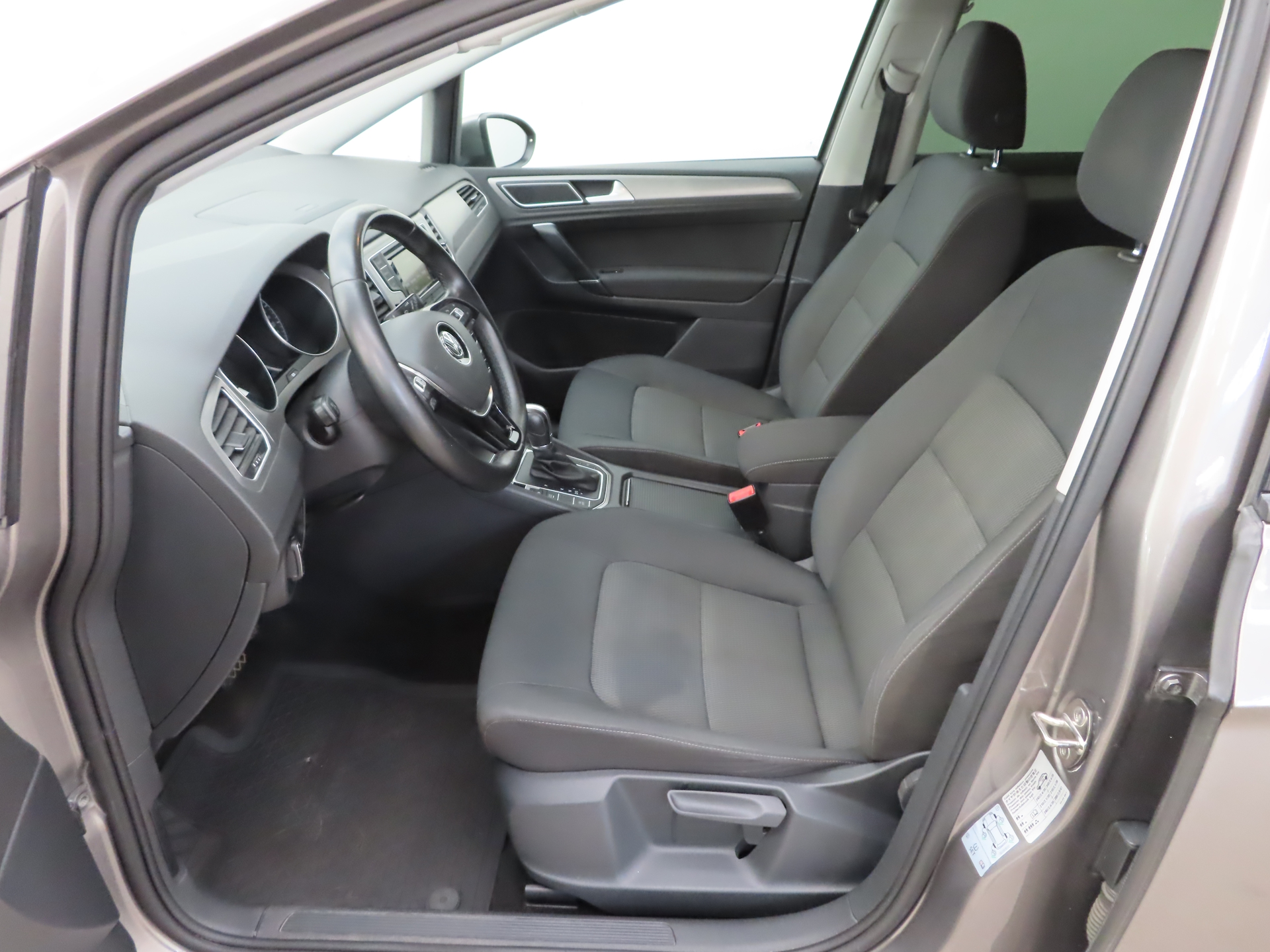 VOLKSWAGEN Golf Sportsvan 2015
