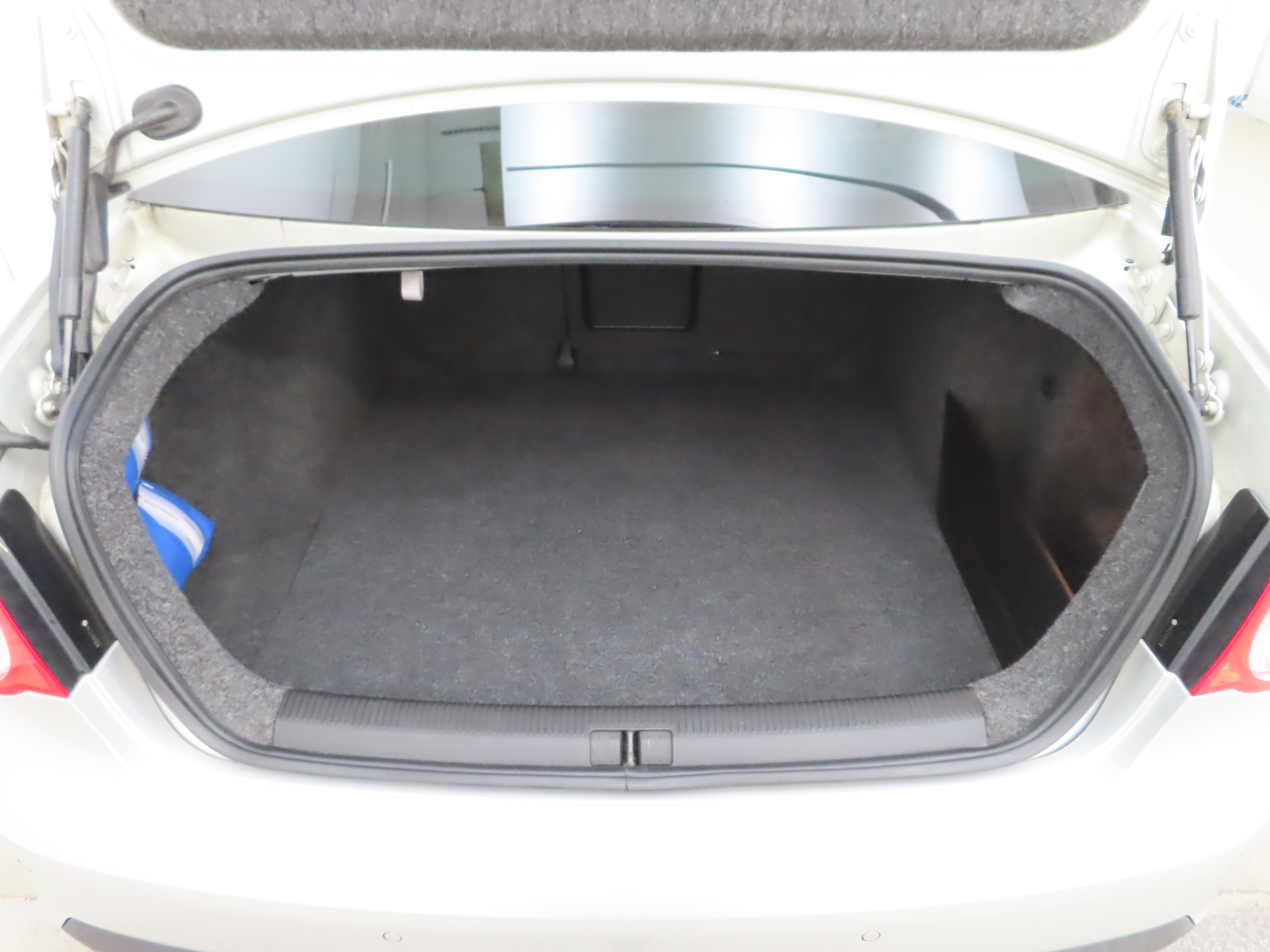 VOLKSWAGEN Jetta 2010
