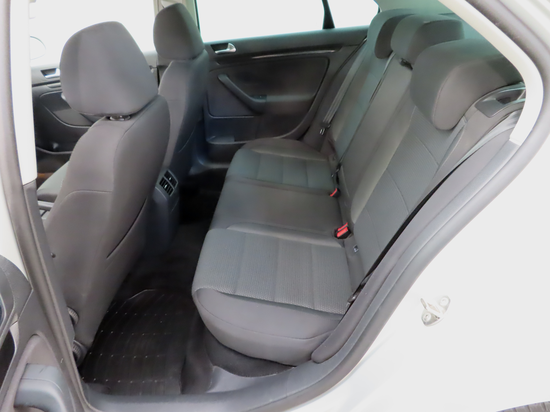 VOLKSWAGEN Jetta 2010