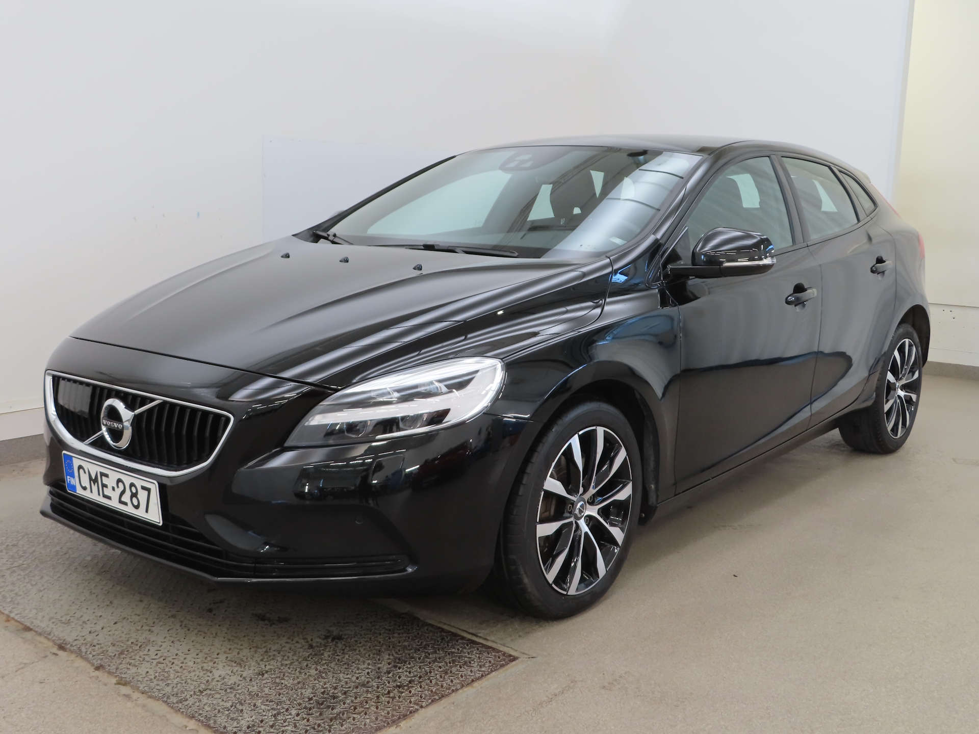 Volvo V40 2019