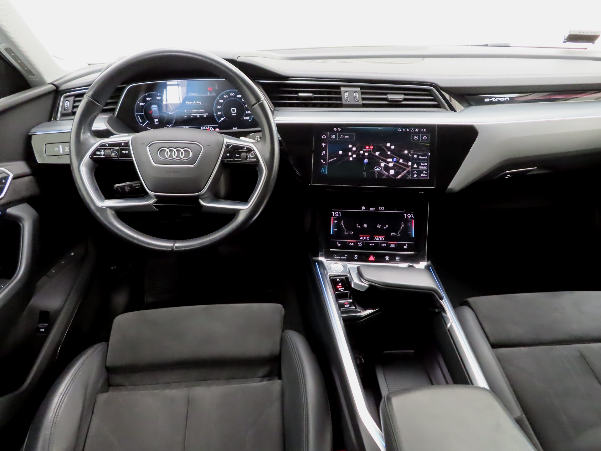 AUDI e-tron 2020