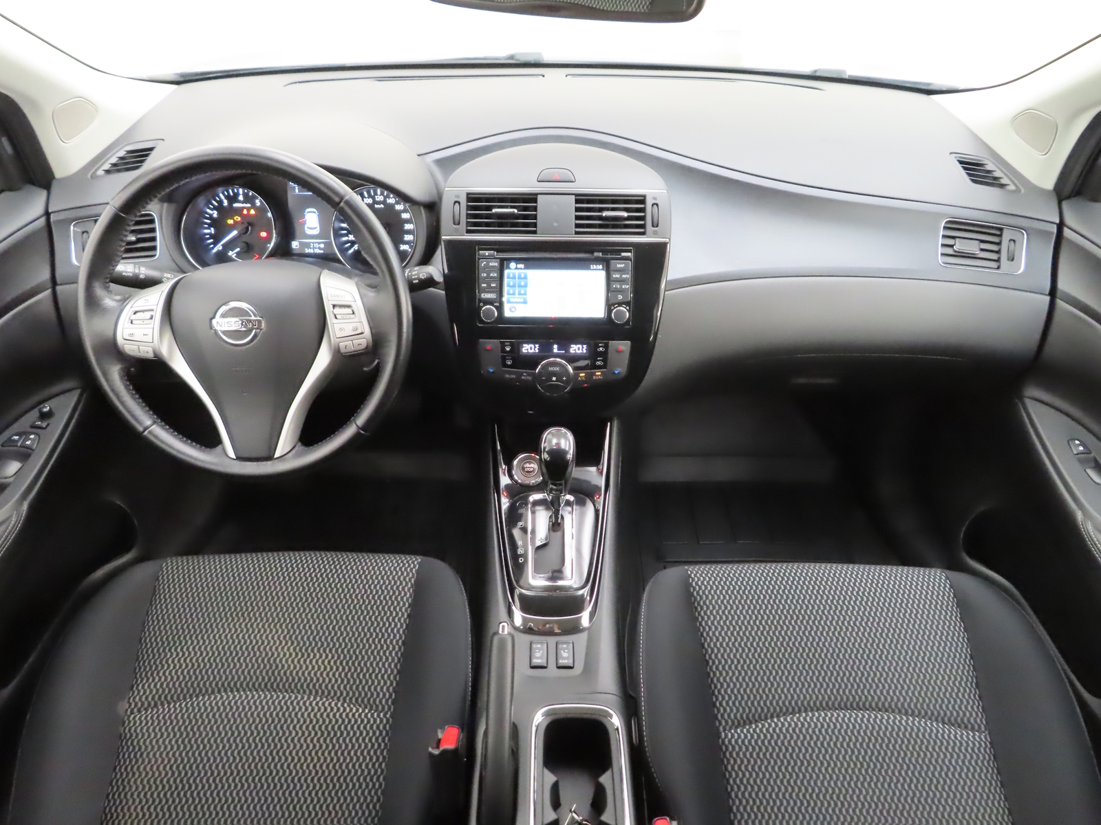 Nissan Pulsar 2015