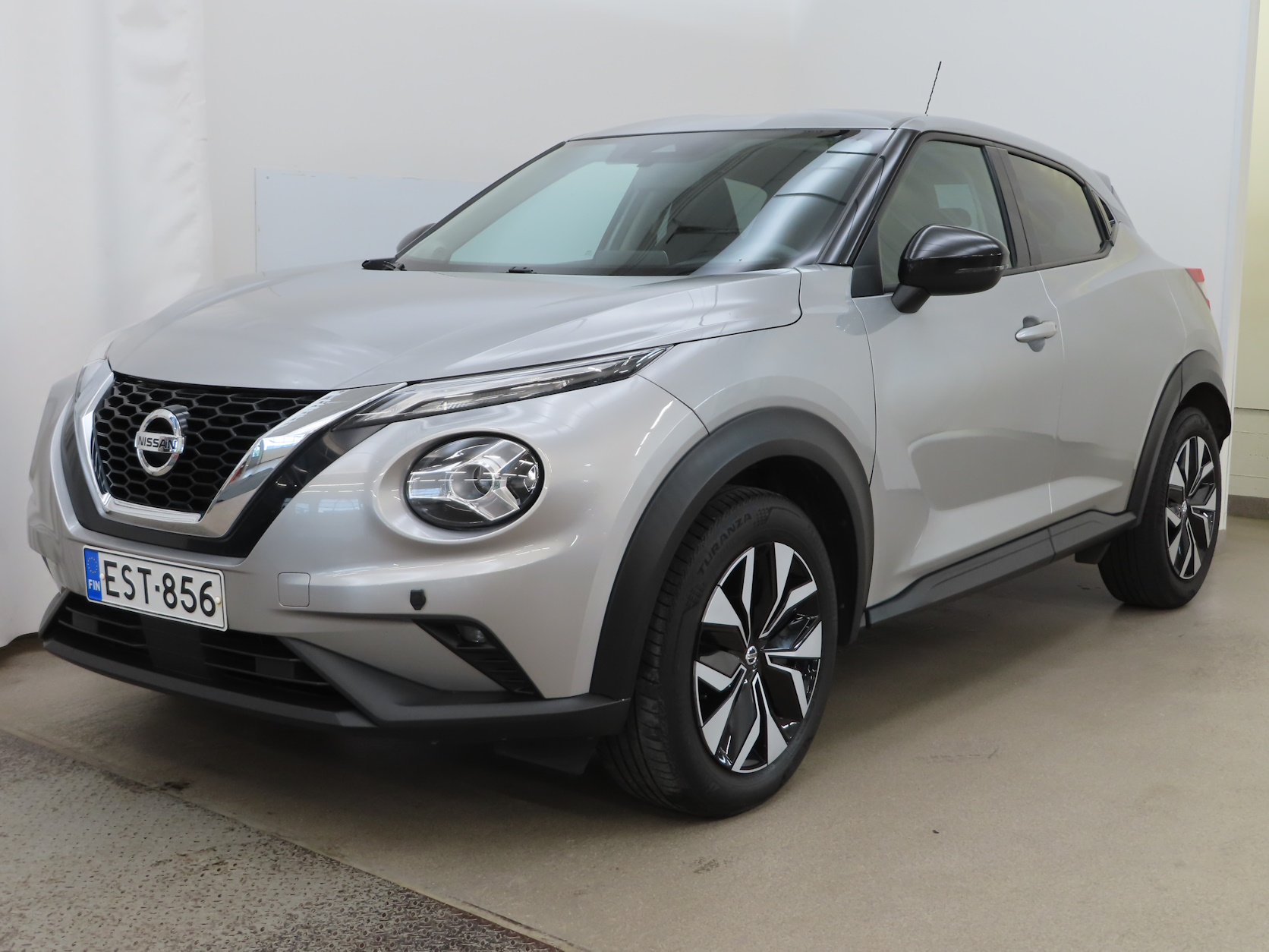NISSAN Juke 2021