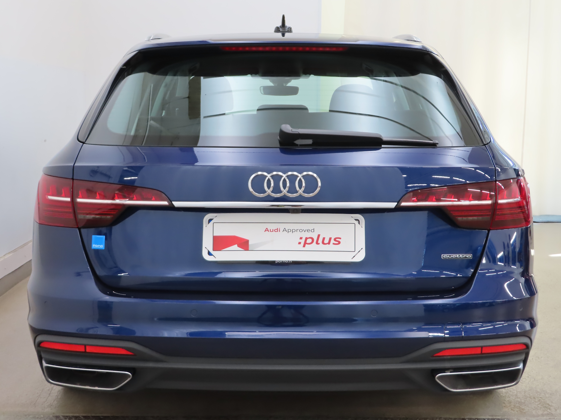 AUDI A4 2024