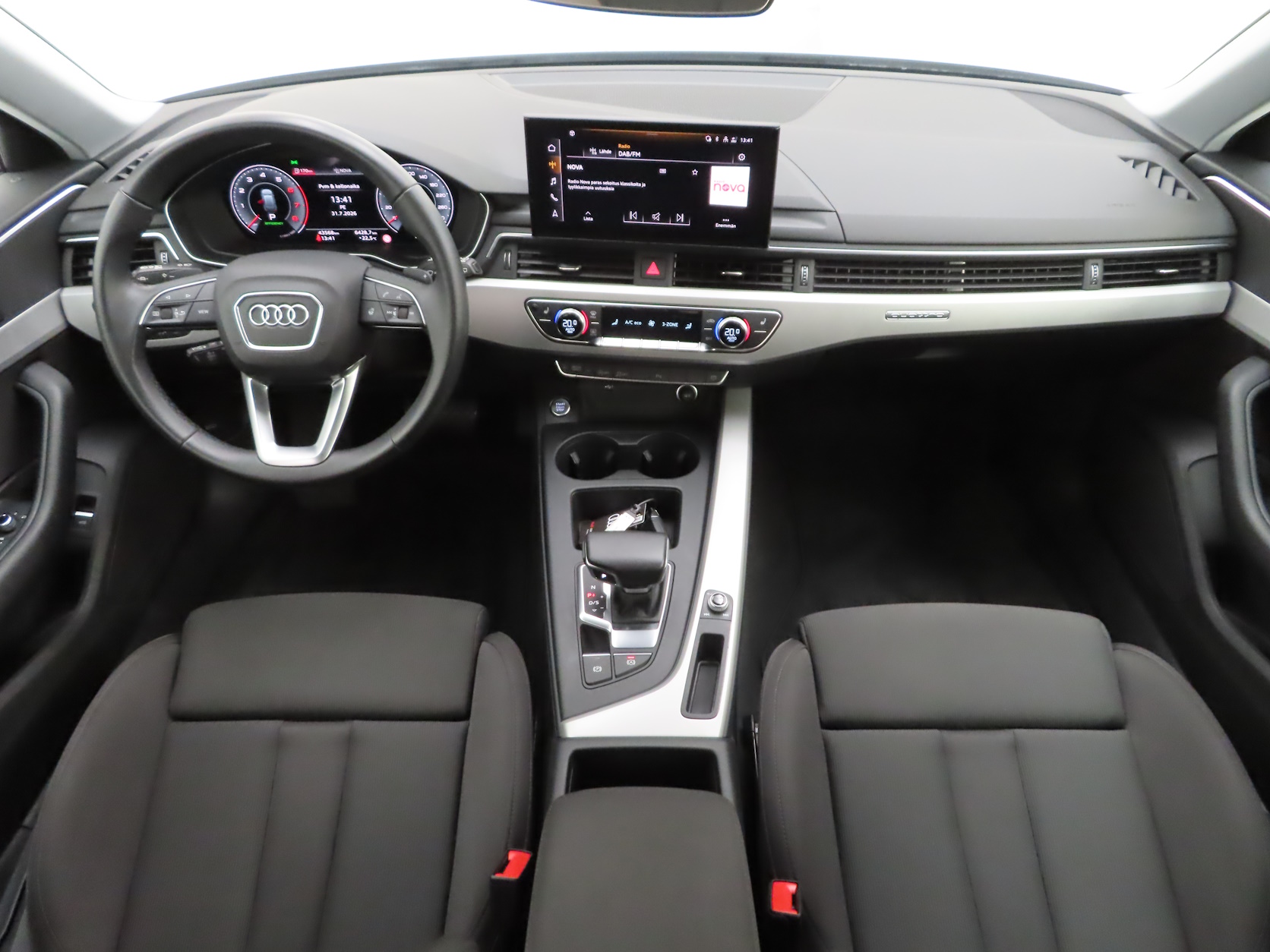 Audi A4 2024