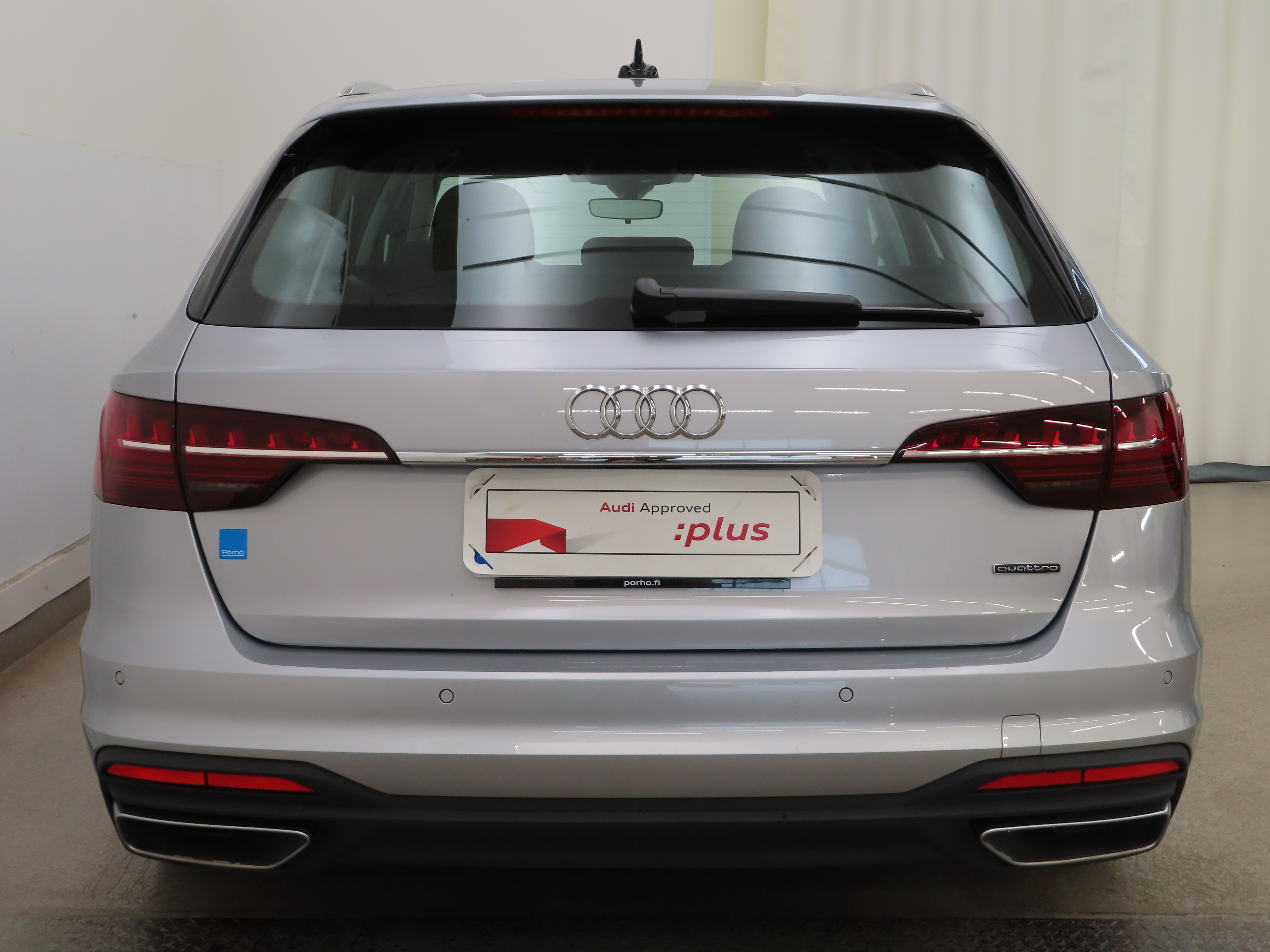 AUDI A4 2024