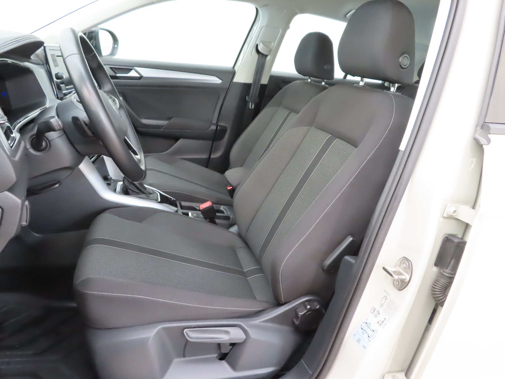 Volkswagen T-Roc 2023