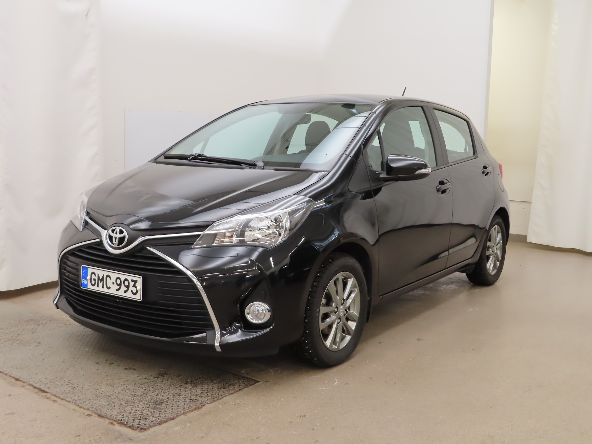 Toyota Yaris 2016