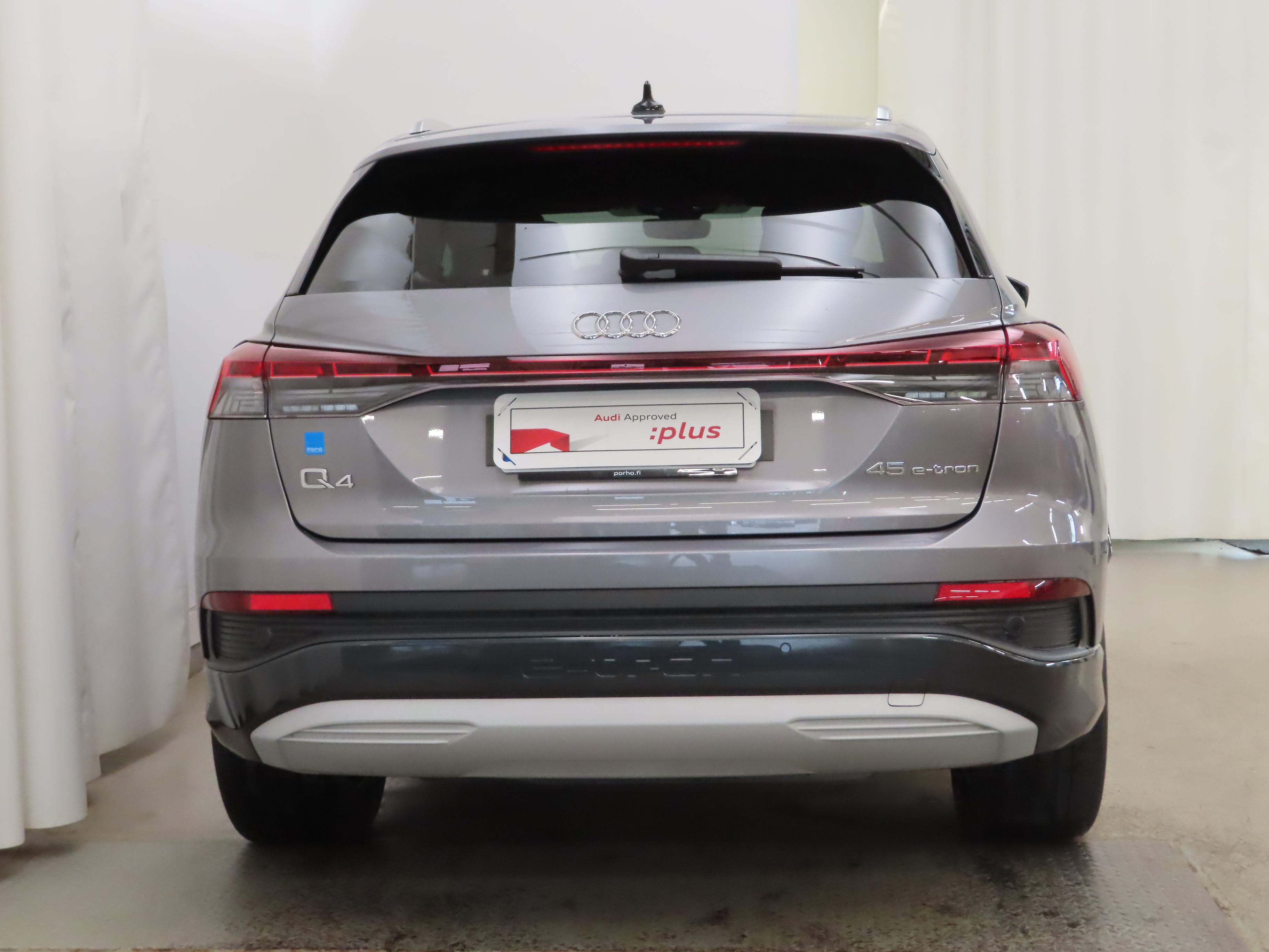 Audi Q4 e-tron 2023