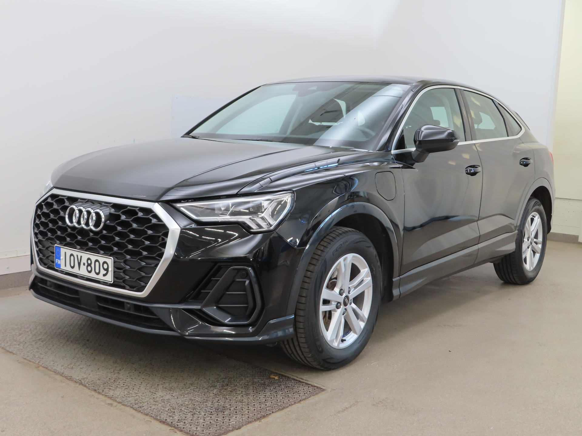 Audi Q3 2021