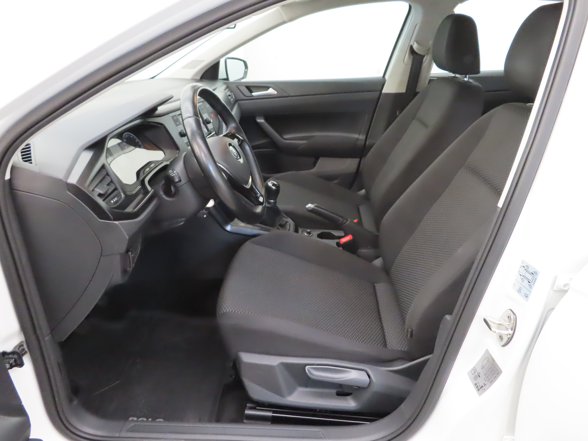 VOLKSWAGEN Polo 2020