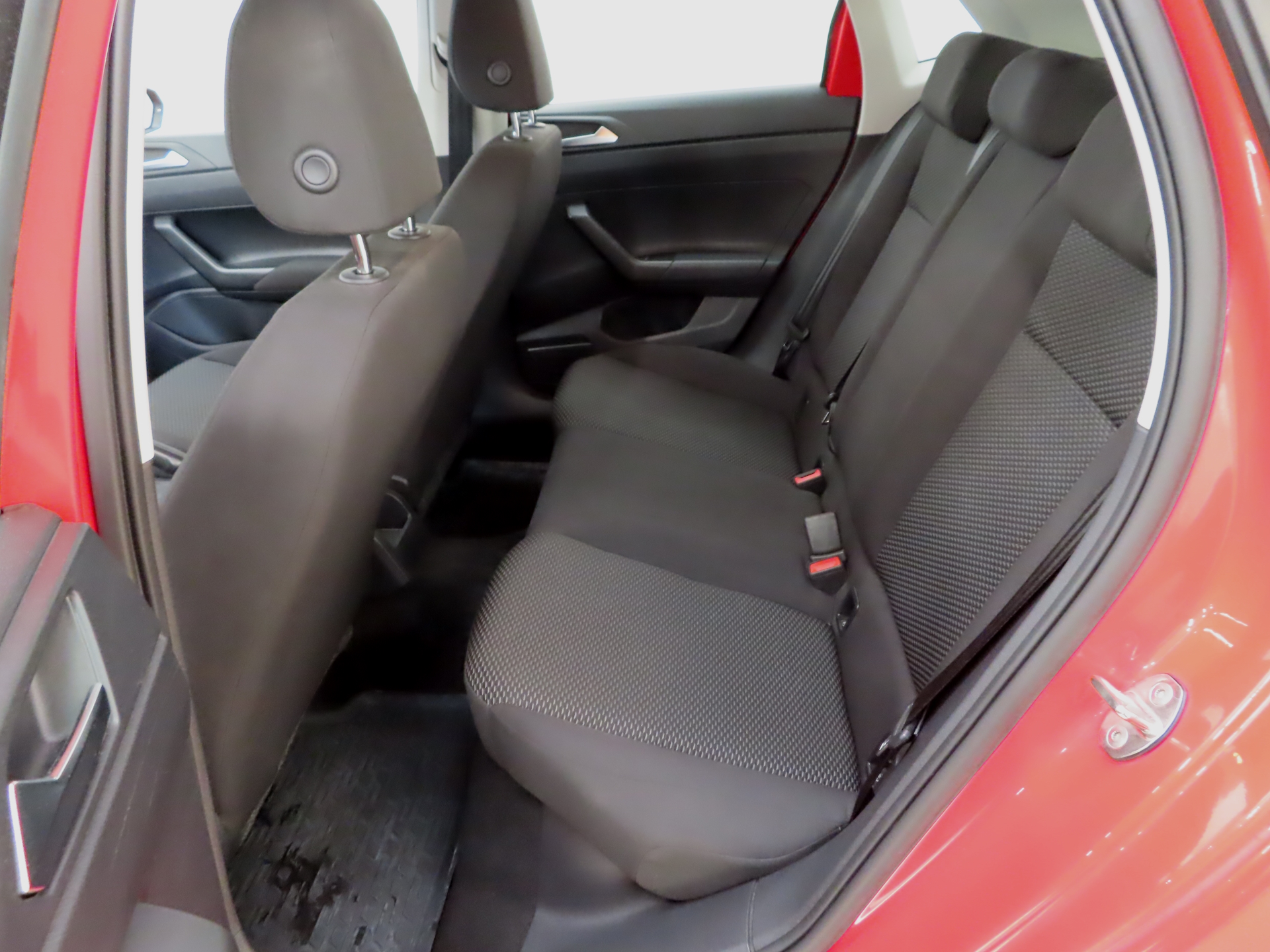 VOLKSWAGEN Polo 2021