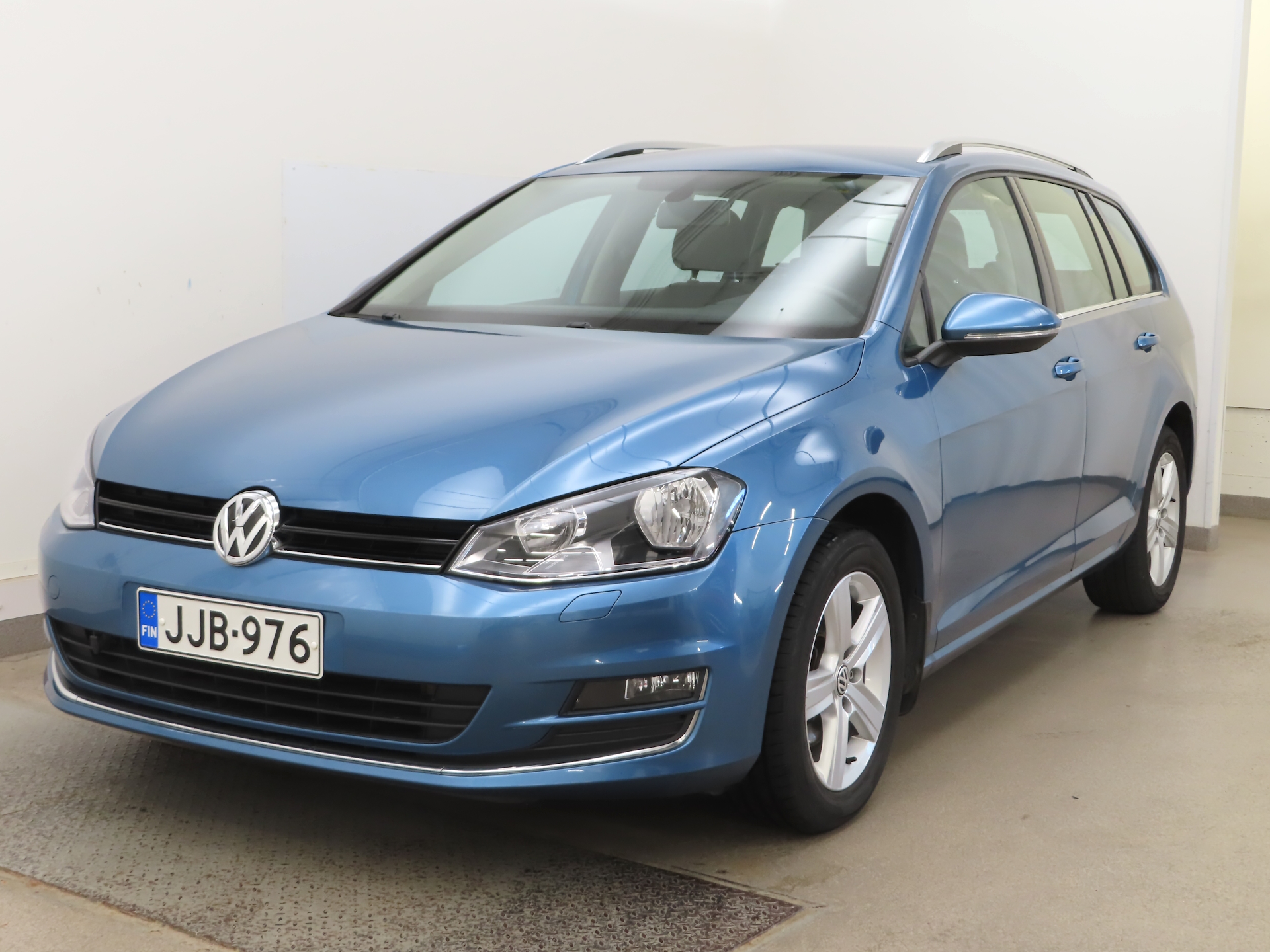 VOLKSWAGEN Golf 2013