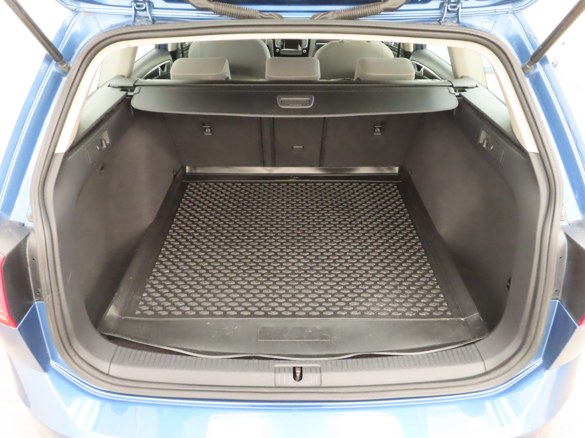 VOLKSWAGEN Golf 2013