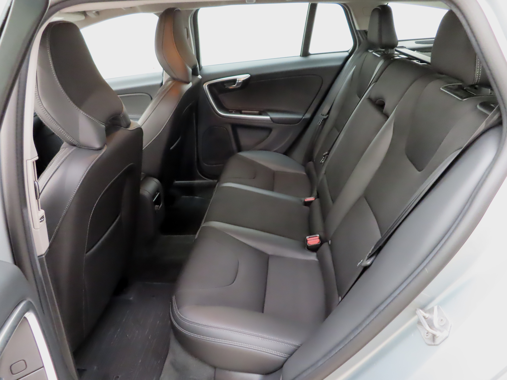 Volvo V60 Cross Country 2016