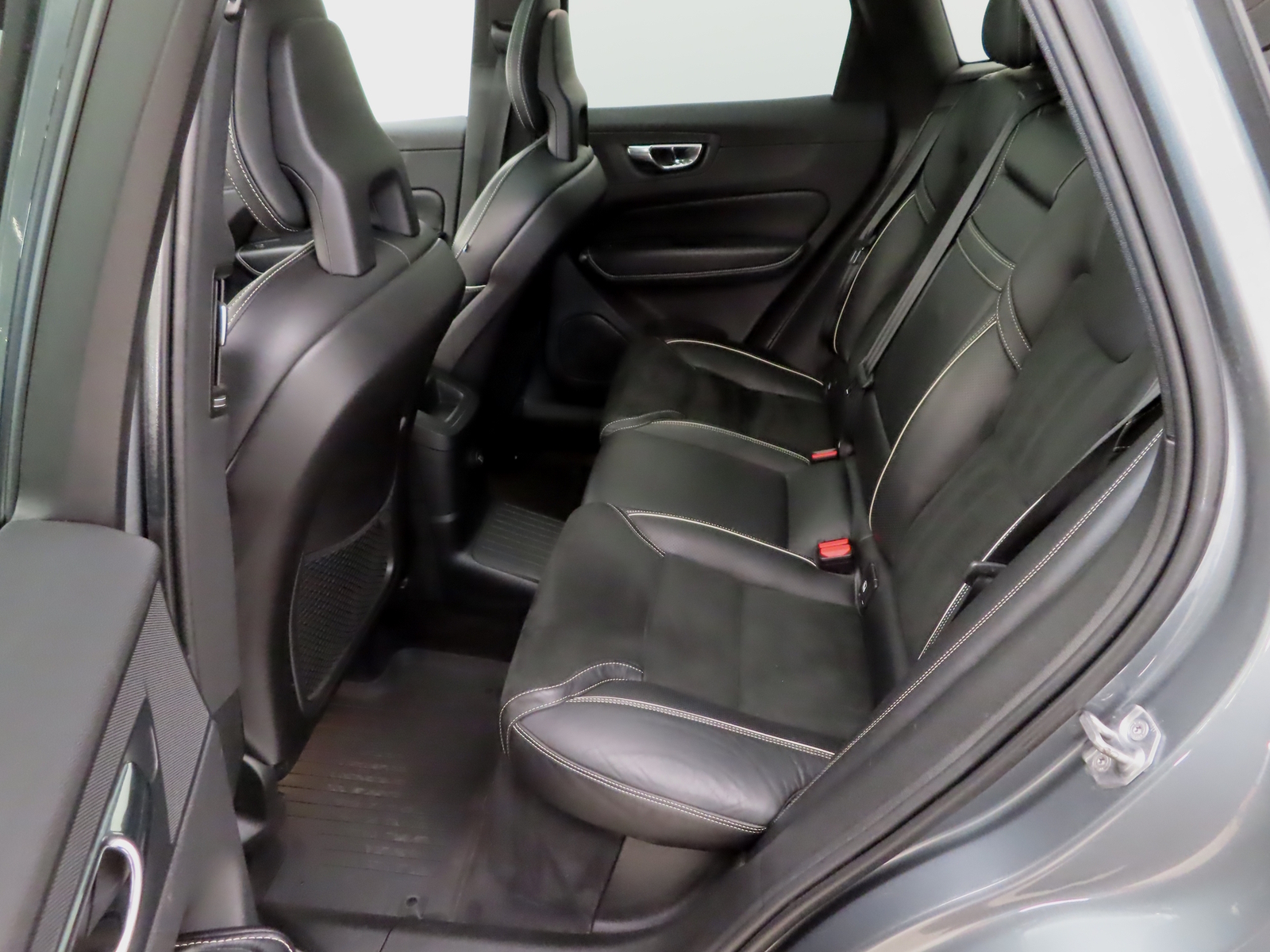VOLVO XC60 2018